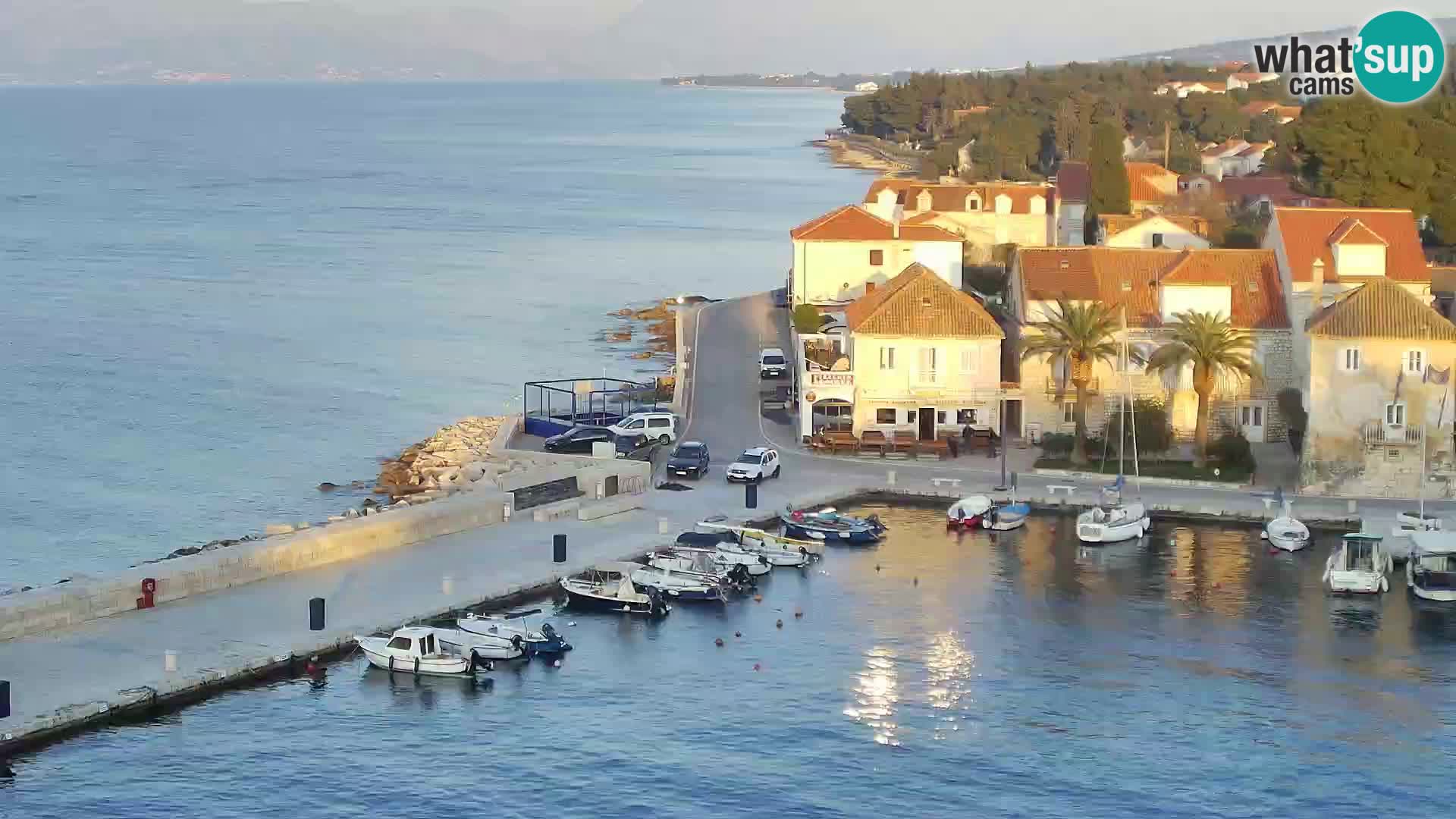 Web kamera Sutivan panorama – Pogled uživo s otoka Brača