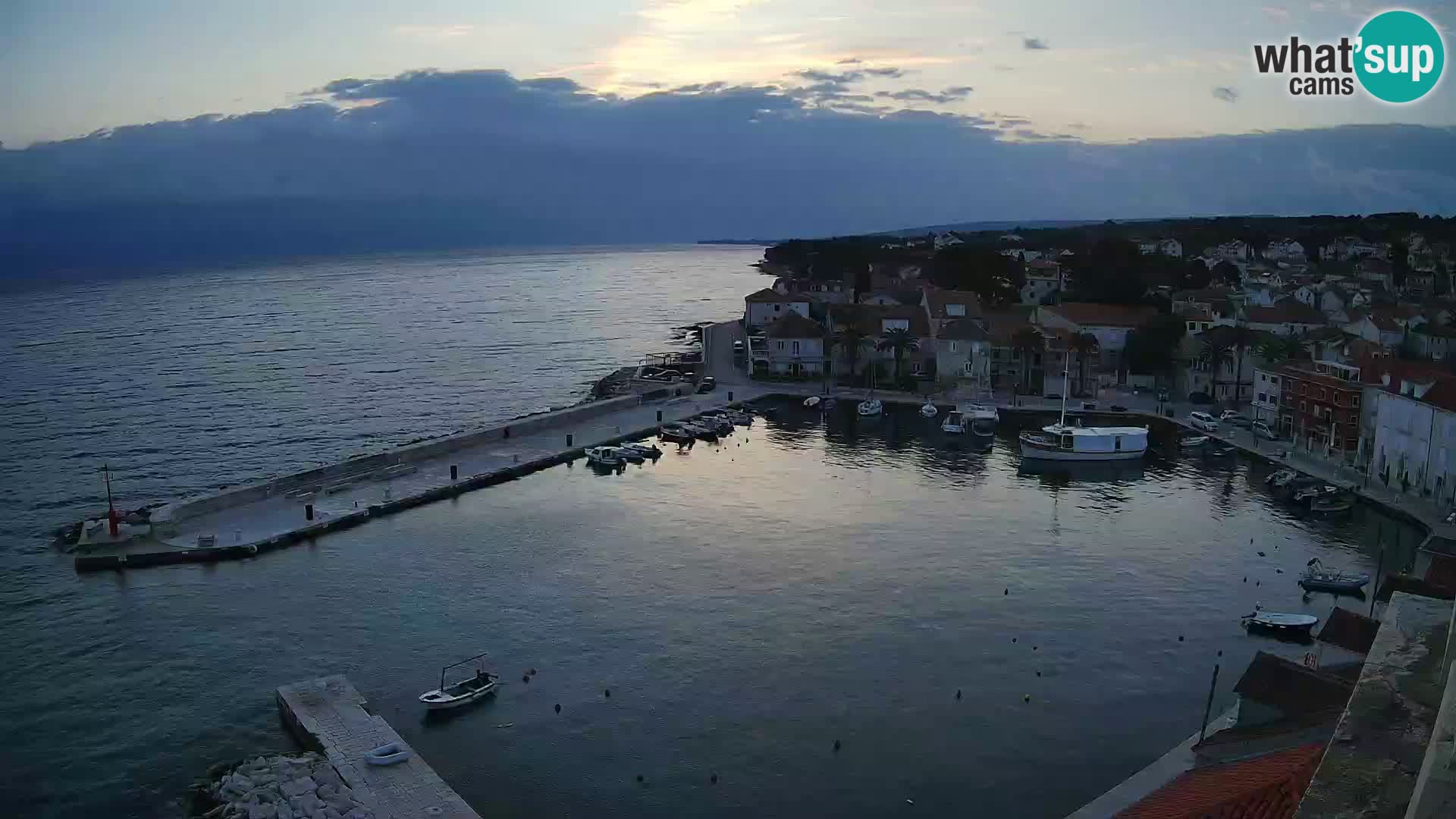 Web kamera Sutivan panorama – Pogled uživo s otoka Brača