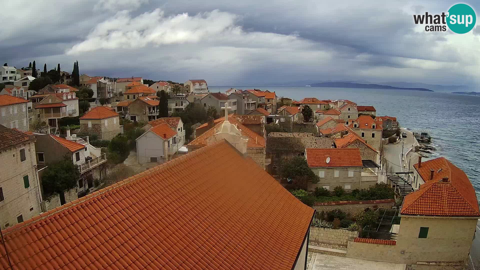 Web kamera Sutivan panorama – Pogled uživo s otoka Brača