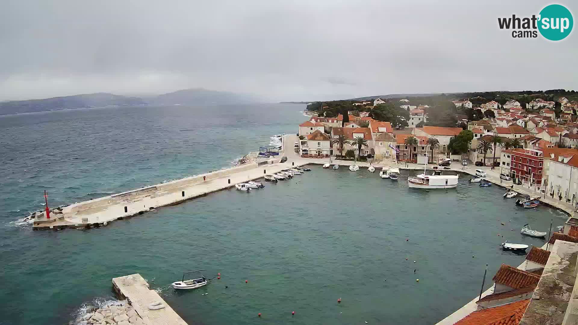 Spletna kamera Sutivan panorama – pogled v živo z otoka Brač