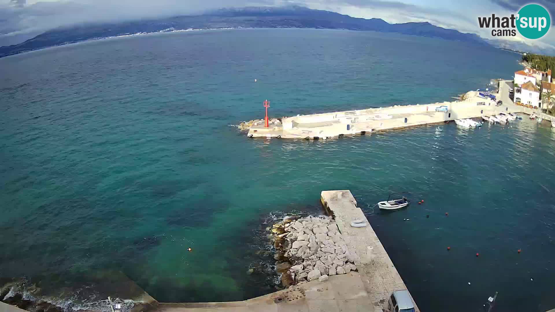 Spletna kamera Sutivan panorama – pogled v živo z otoka Brač
