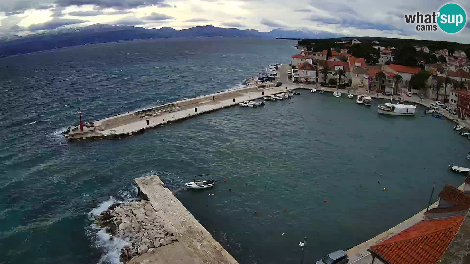 Web kamera Sutivan panorama – Pogled uživo s otoka Brača