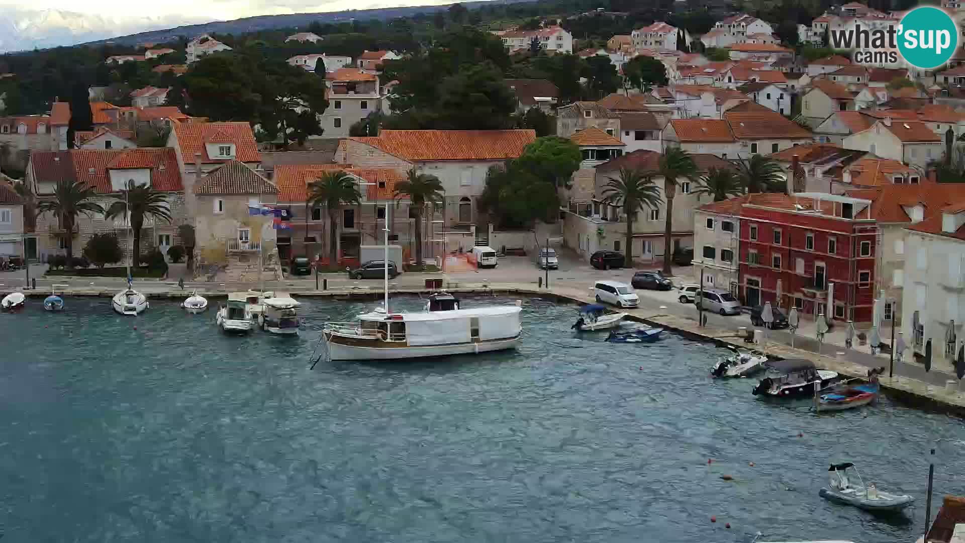 Spletna kamera Sutivan panorama – pogled v živo z otoka Brač