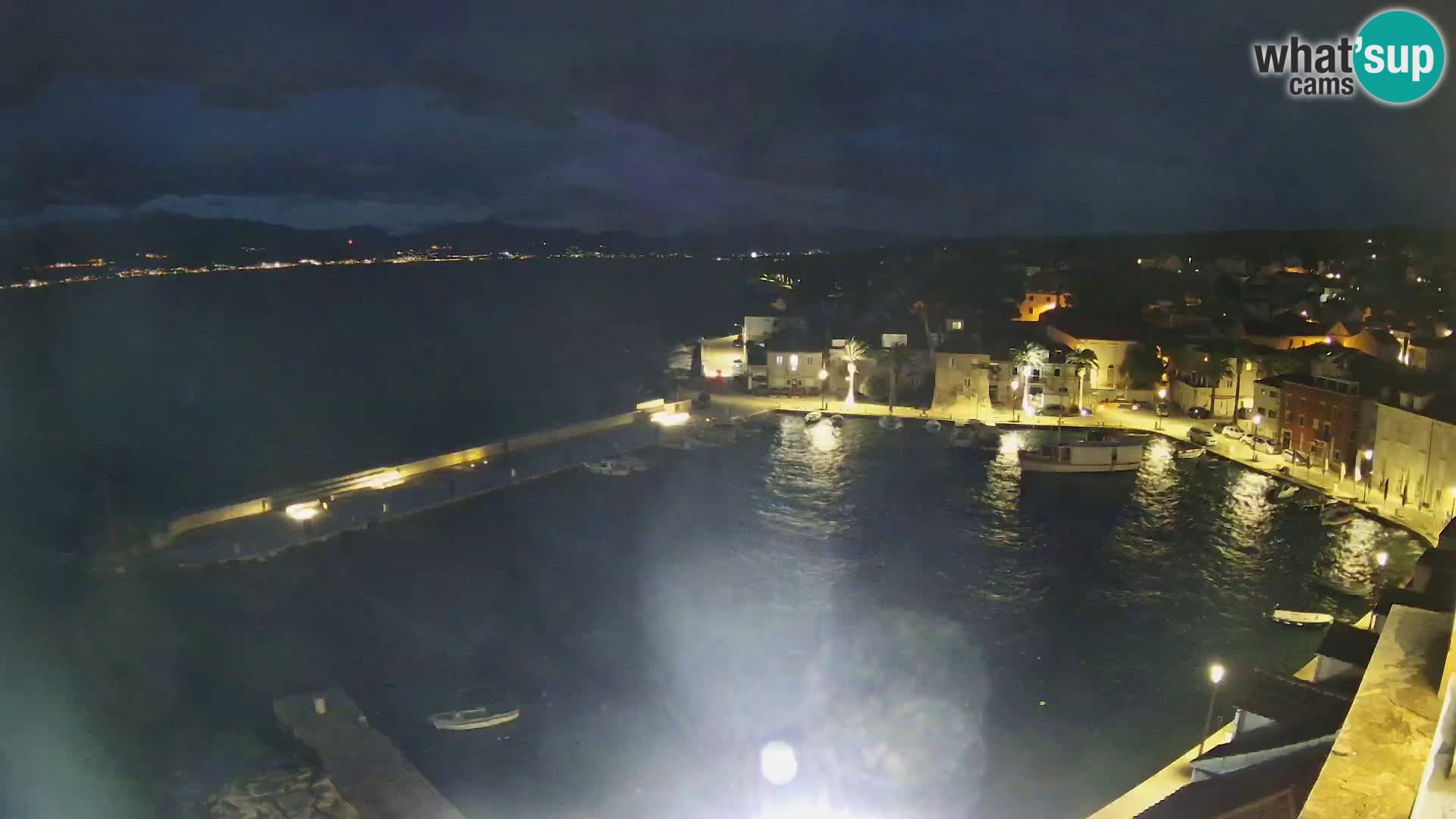 Spletna kamera Sutivan panorama – pogled v živo z otoka Brač