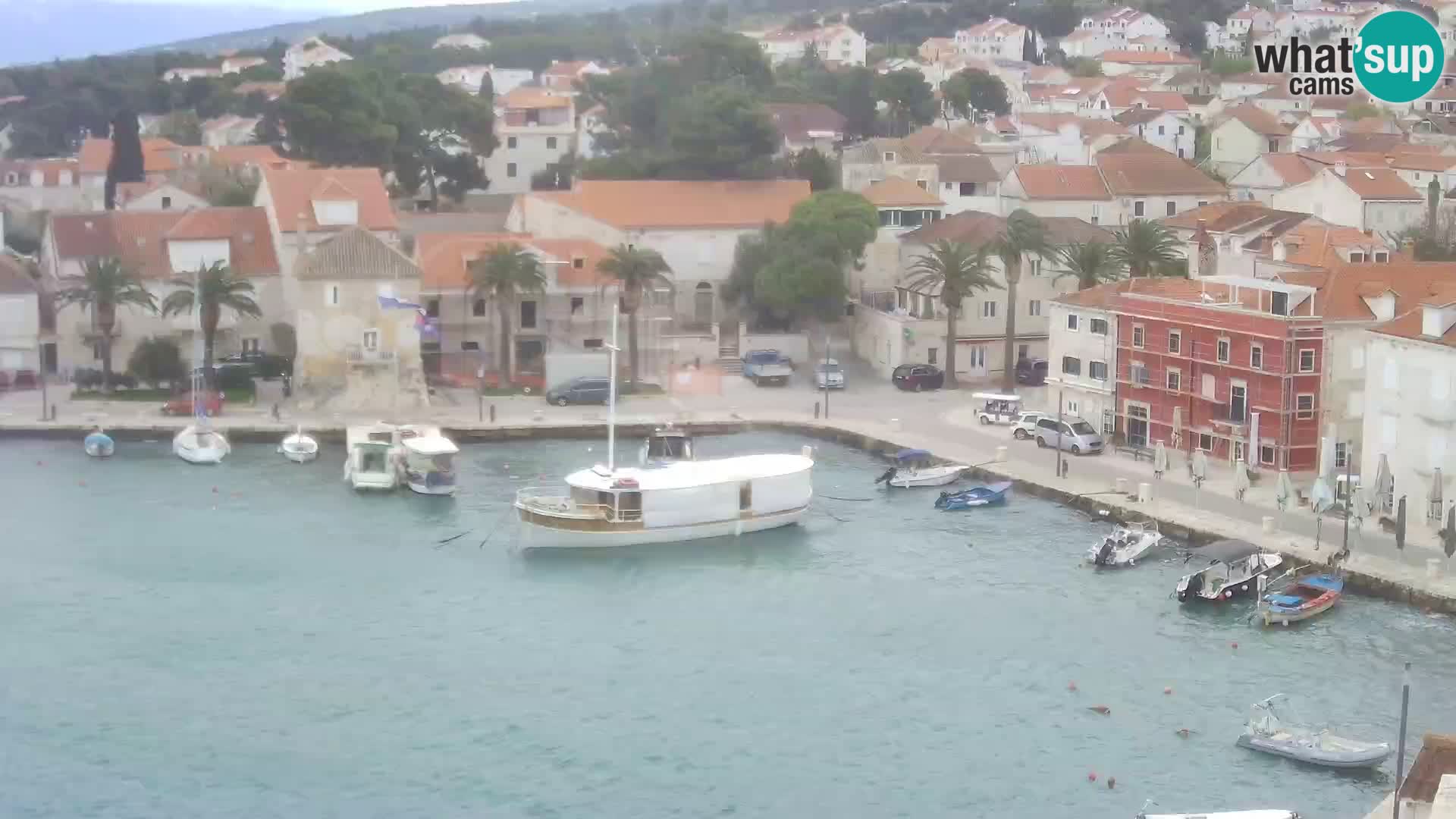 Spletna kamera Sutivan panorama – pogled v živo z otoka Brač