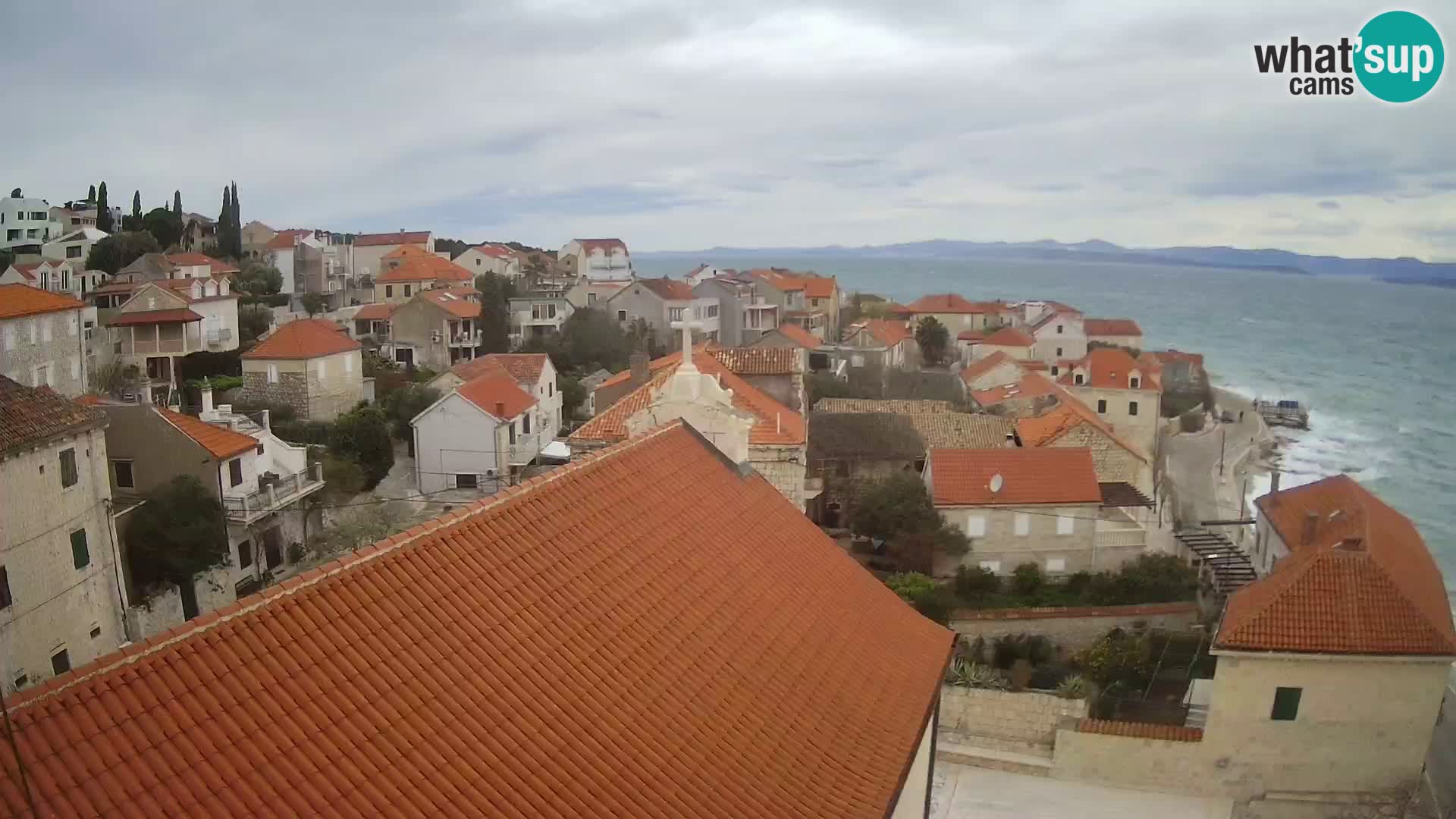 Spletna kamera Sutivan panorama – pogled v živo z otoka Brač