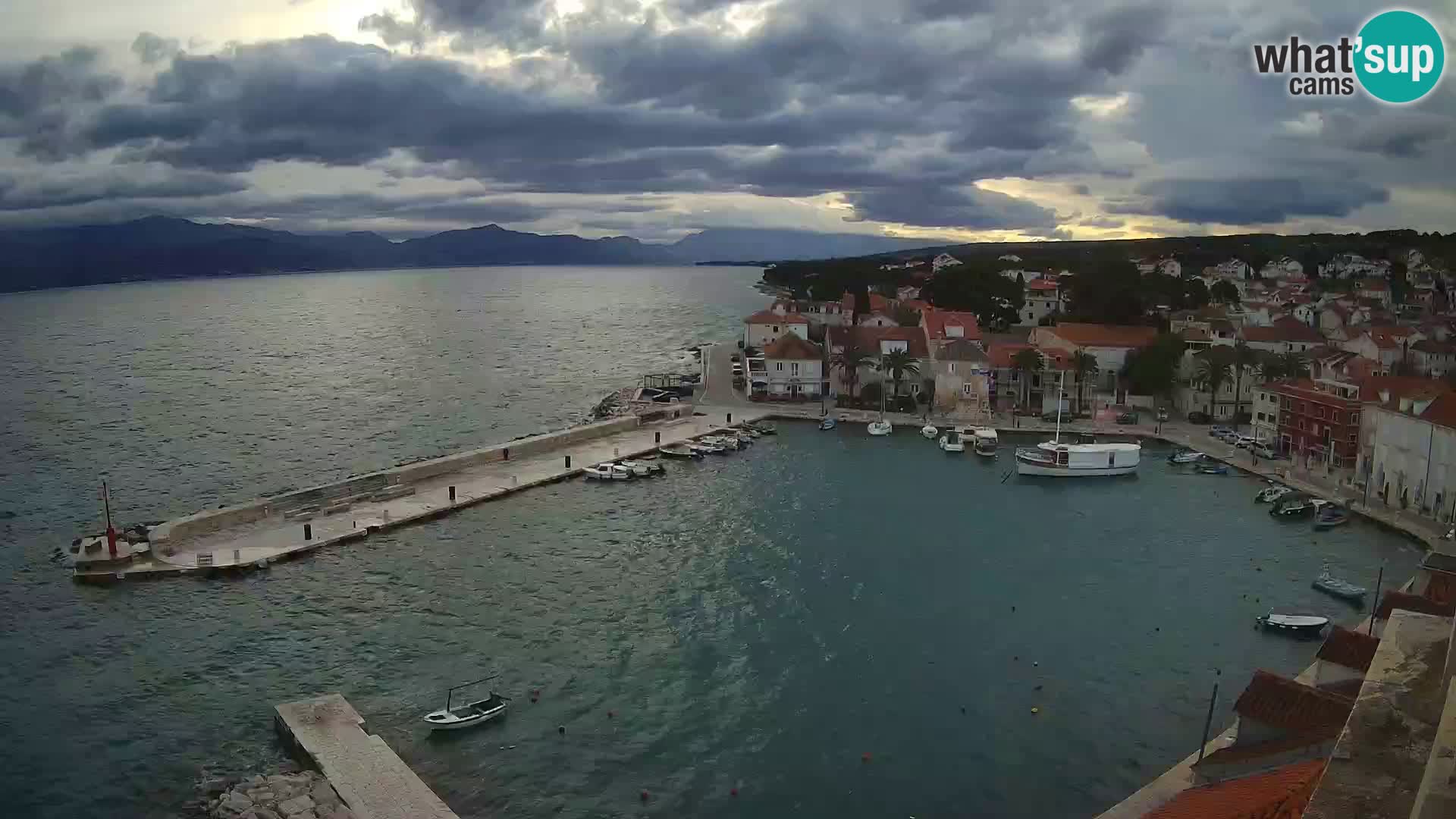Webcam Sutivan Panorama – Vista en vivo desde la isla de Brač