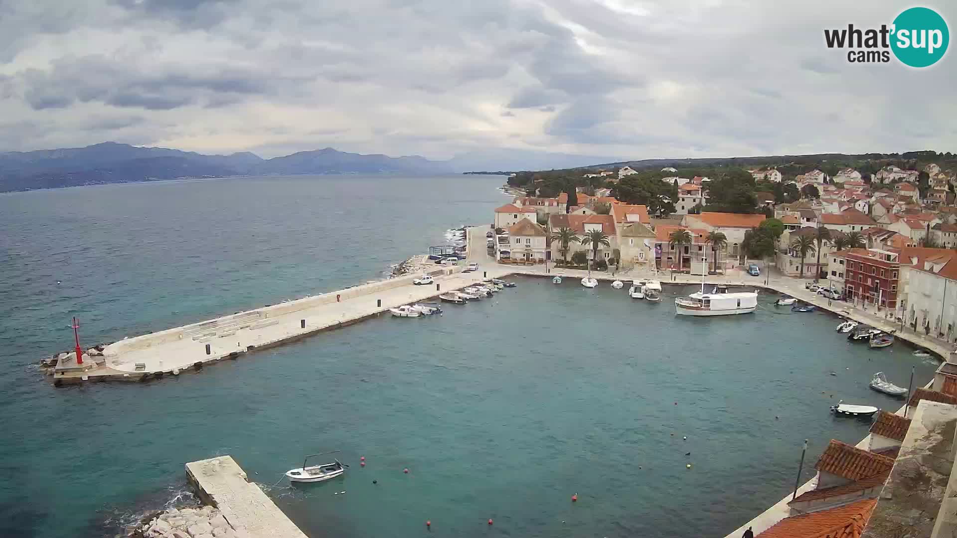 Web kamera Sutivan panorama – Pogled uživo s otoka Brača