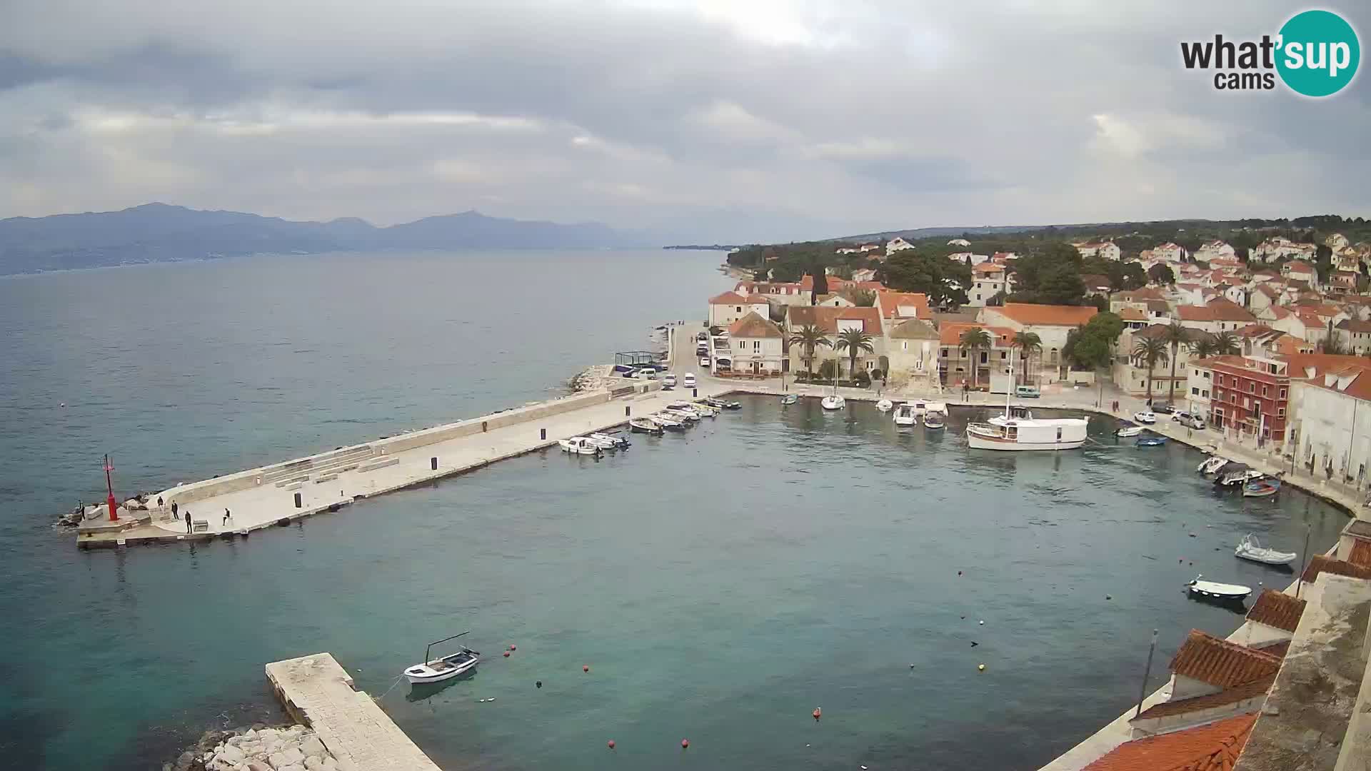 Web kamera Sutivan panorama – Pogled uživo s otoka Brača