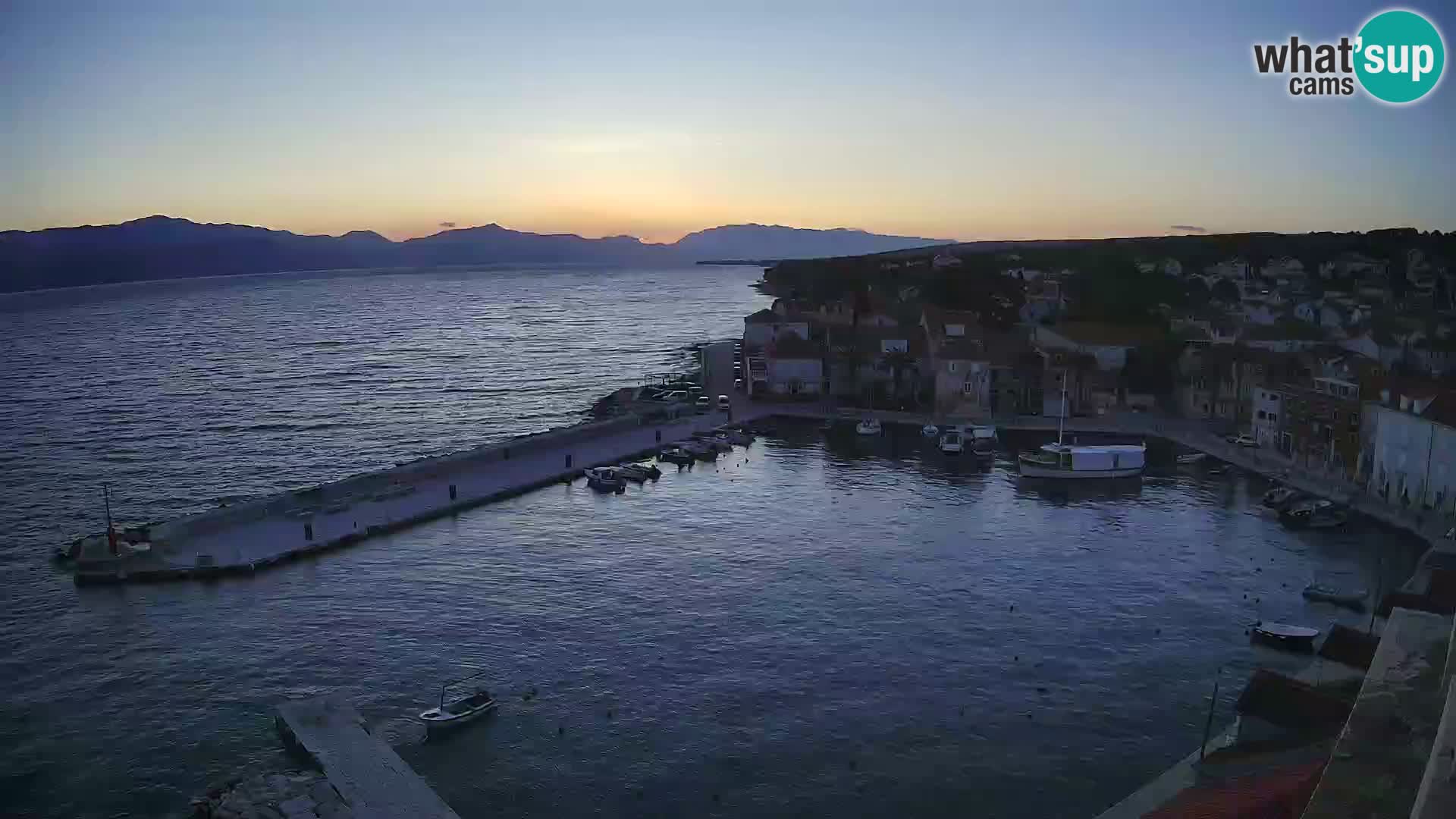 Web kamera Sutivan panorama – Pogled uživo s otoka Brača