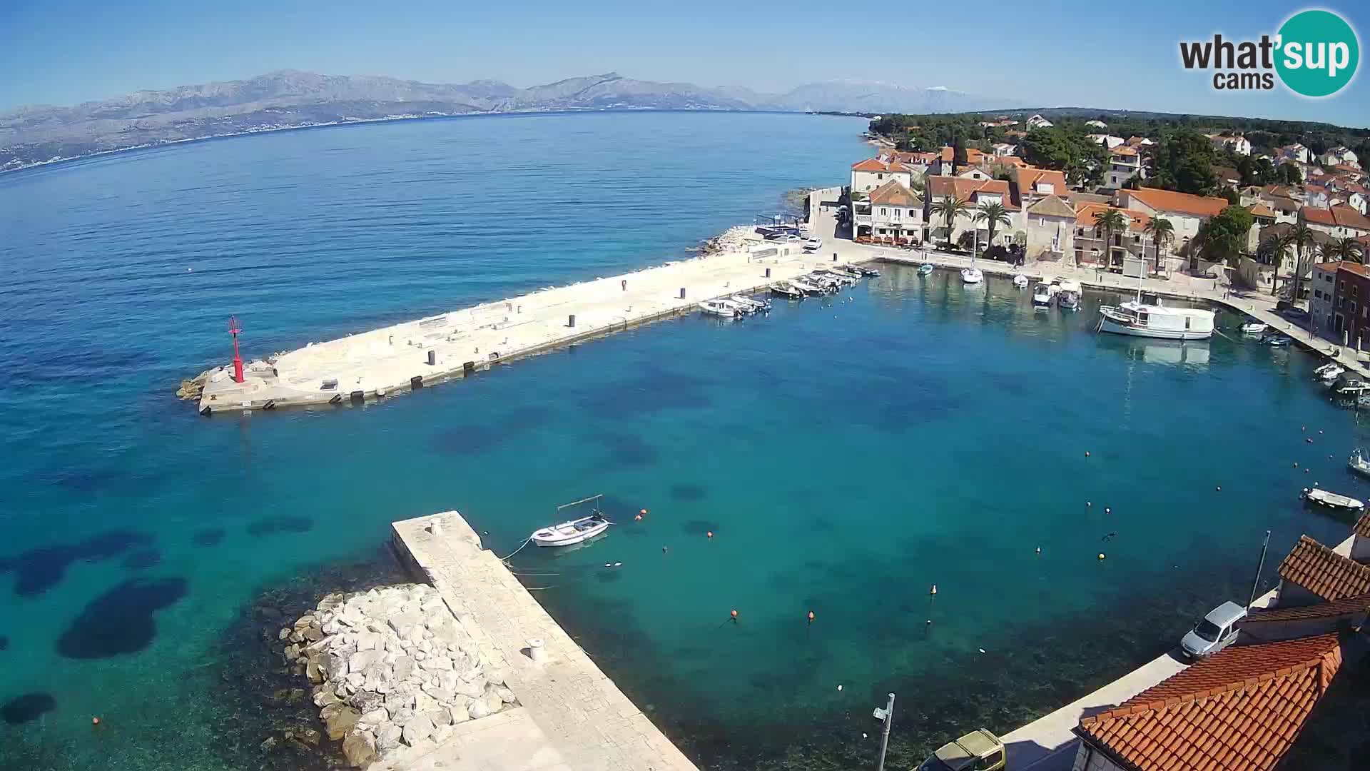 Spletna kamera Sutivan panorama – pogled v živo z otoka Brač