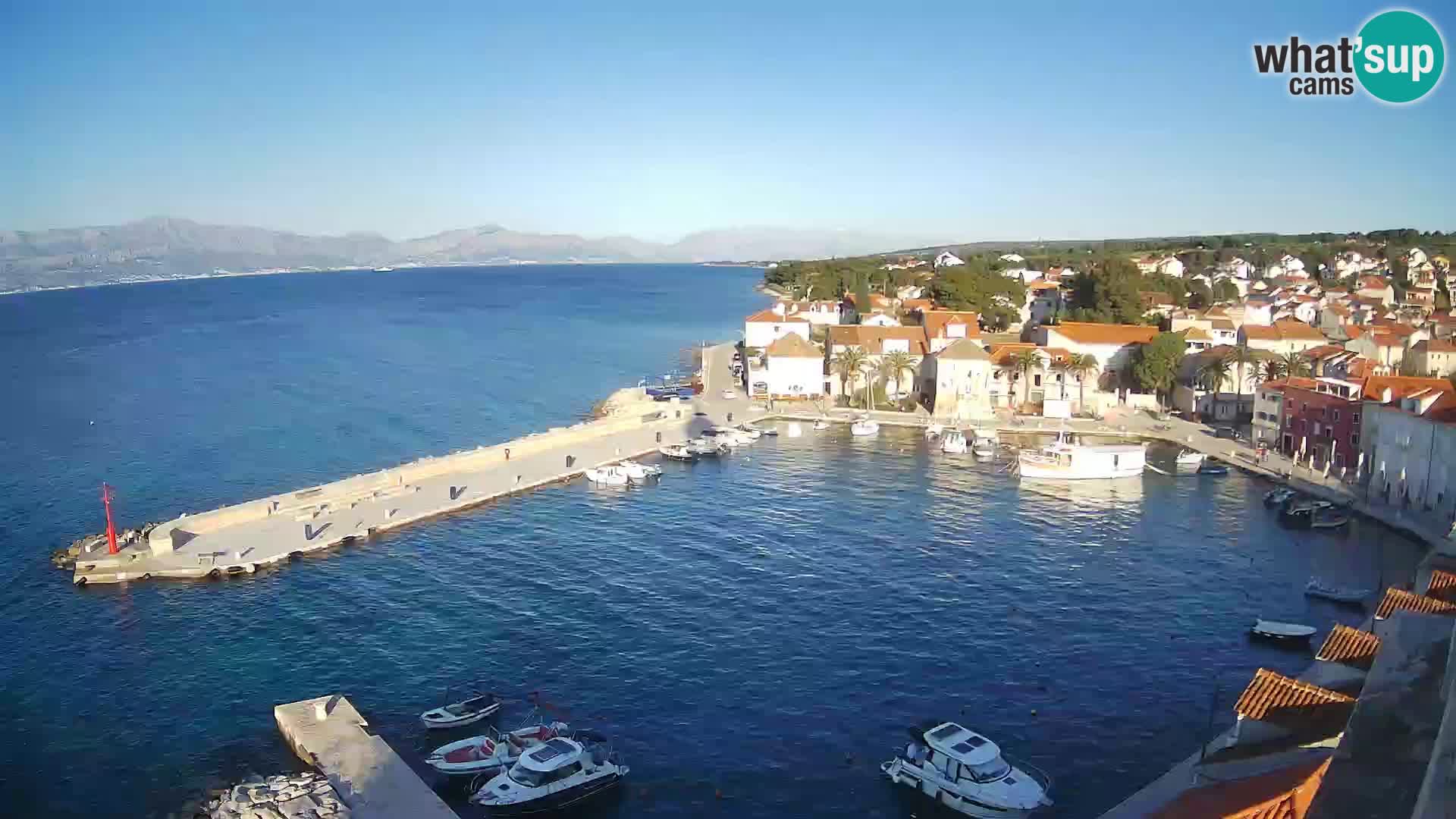 Spletna kamera Sutivan panorama – pogled v živo z otoka Brač