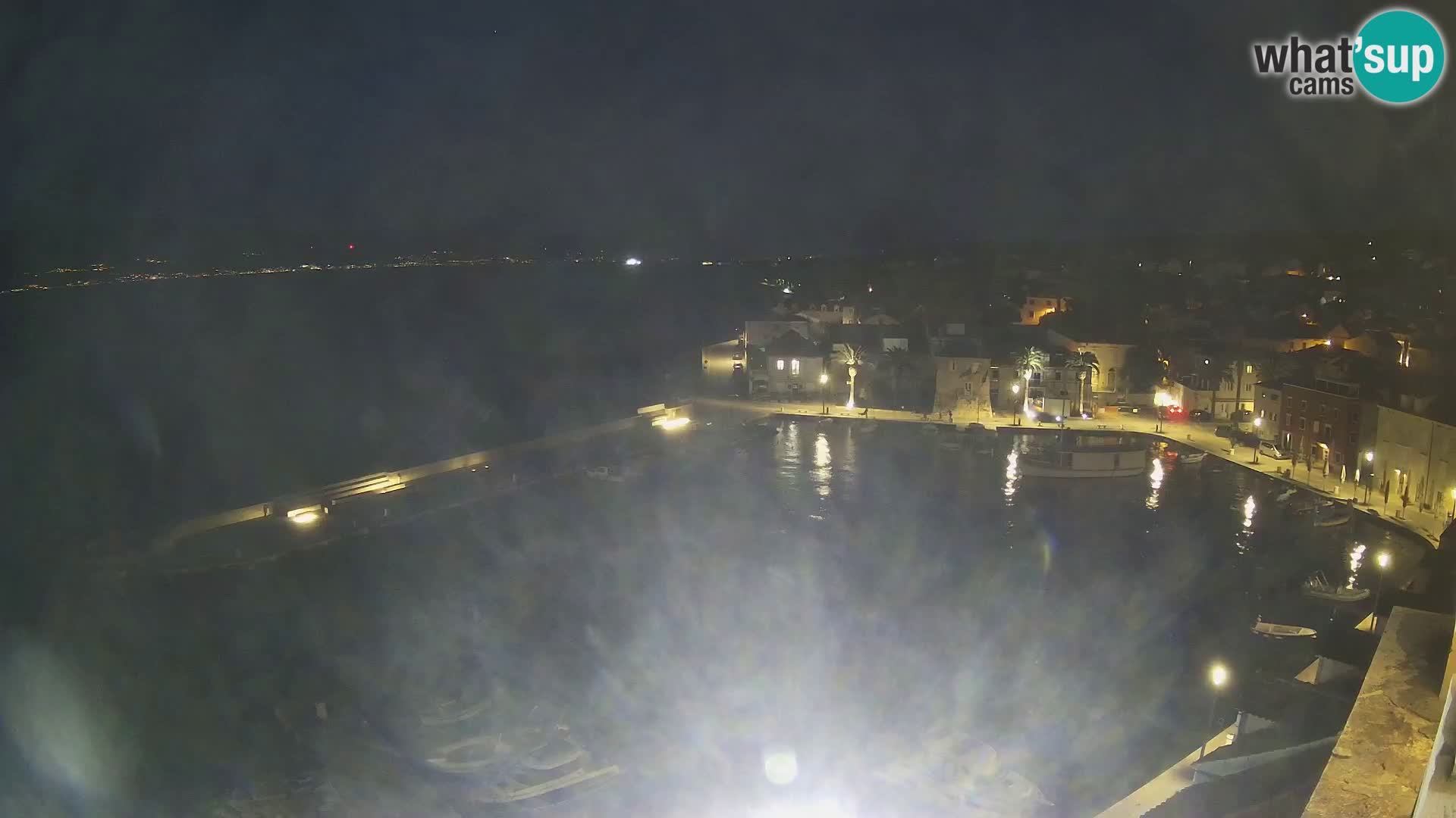 Spletna kamera Sutivan panorama – pogled v živo z otoka Brač