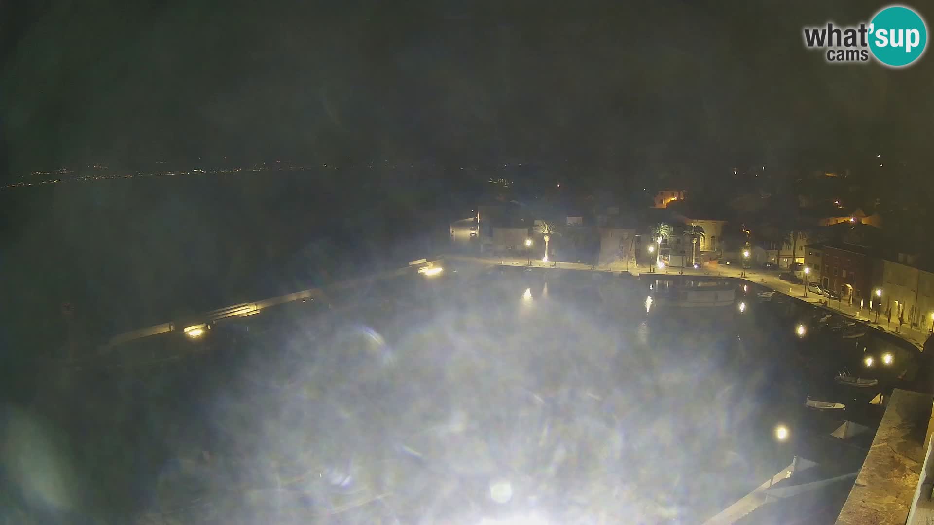 Spletna kamera Sutivan panorama – pogled v živo z otoka Brač