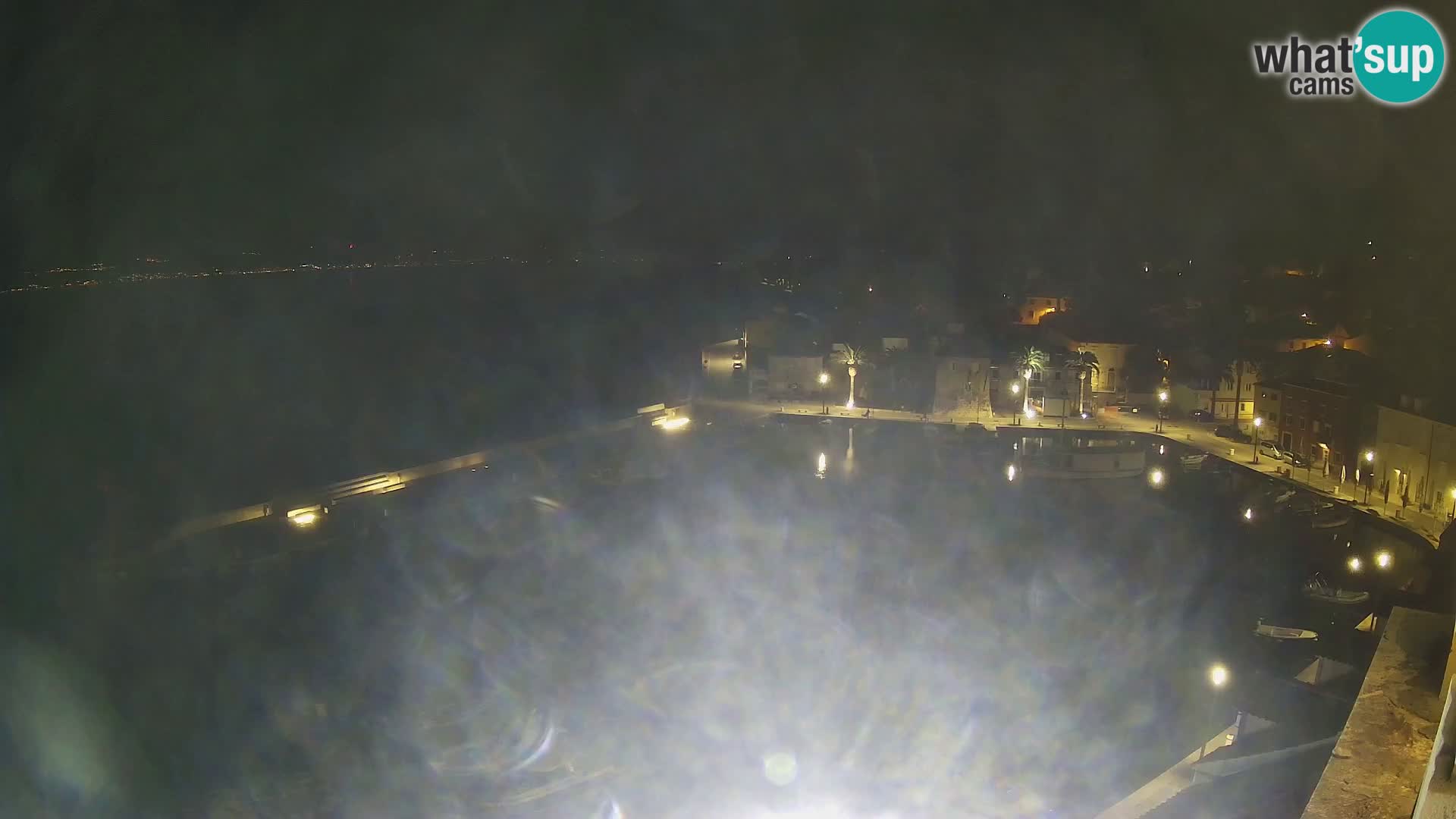 Spletna kamera Sutivan panorama – pogled v živo z otoka Brač