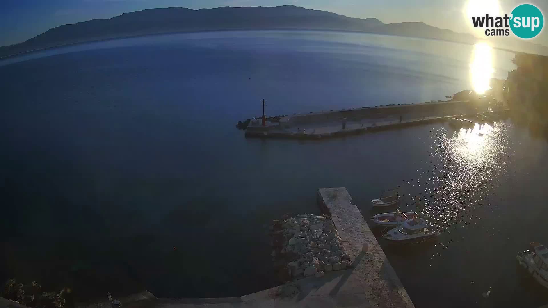 Web kamera Sutivan panorama – Pogled uživo s otoka Brača