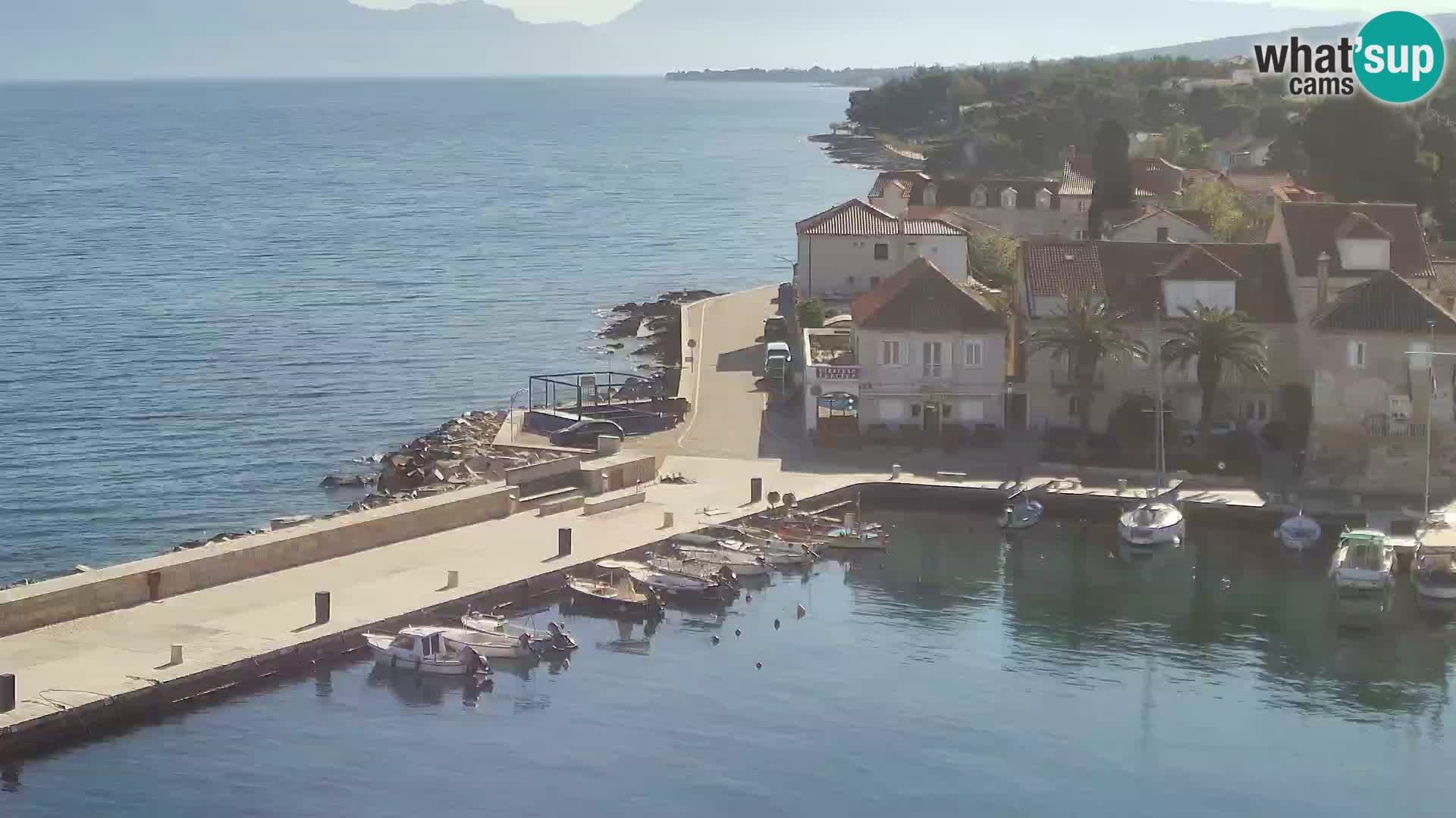 Spletna kamera Sutivan panorama – pogled v živo z otoka Brač