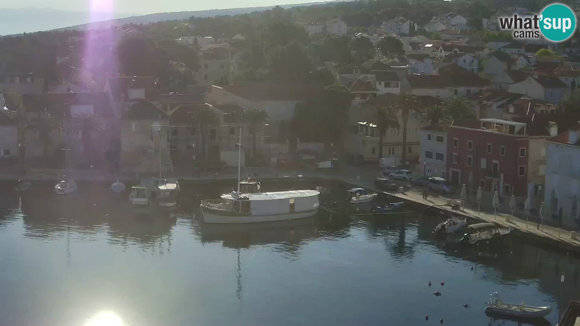 Web kamera Sutivan panorama – Pogled uživo s otoka Brača