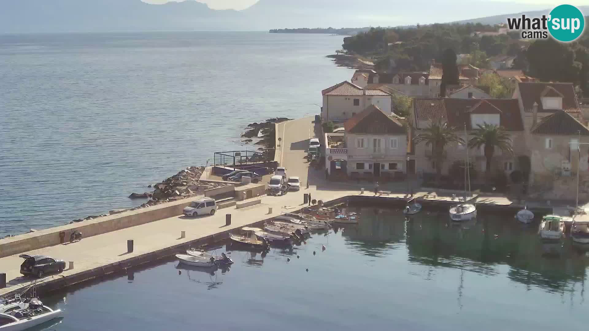 Spletna kamera Sutivan panorama – pogled v živo z otoka Brač