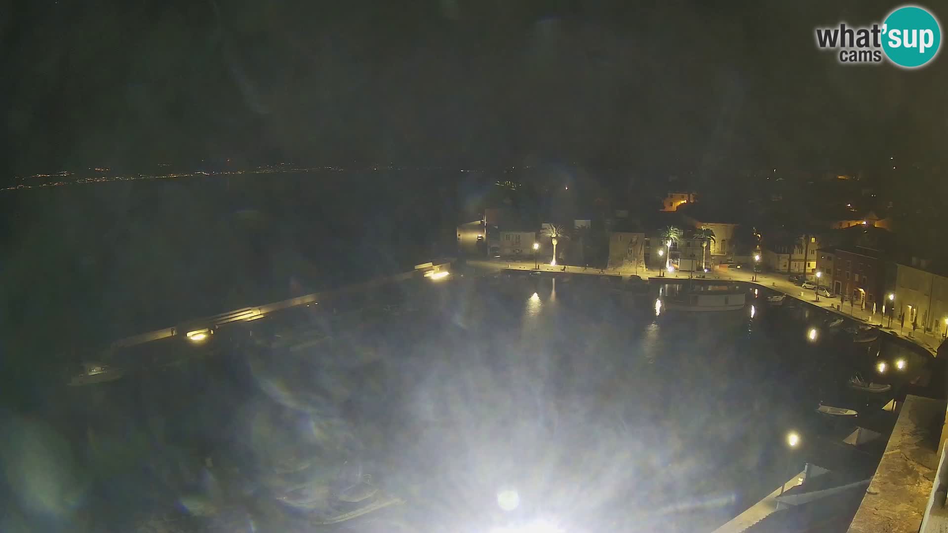 Spletna kamera Sutivan panorama – pogled v živo z otoka Brač