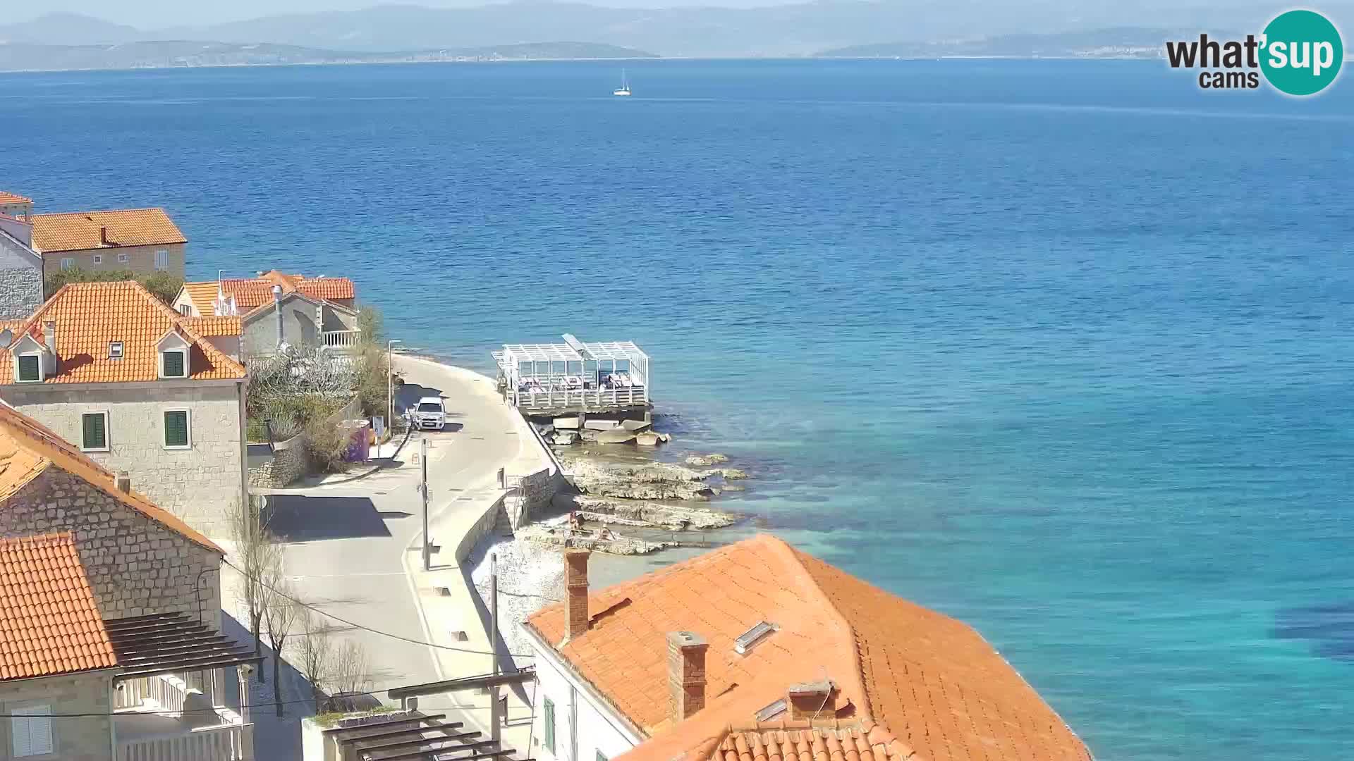 Spletna kamera Sutivan panorama – pogled v živo z otoka Brač