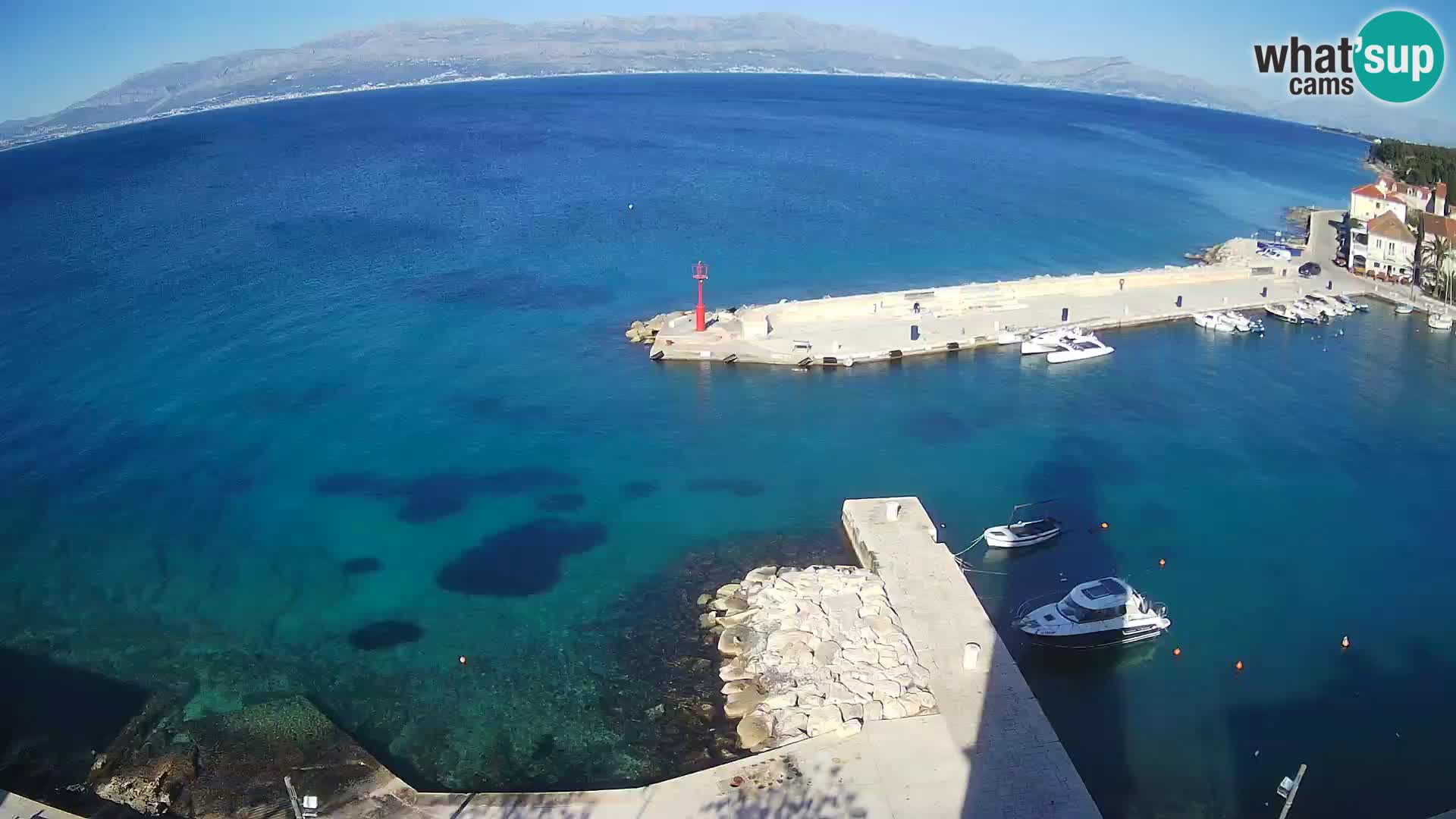 Spletna kamera Sutivan panorama – pogled v živo z otoka Brač