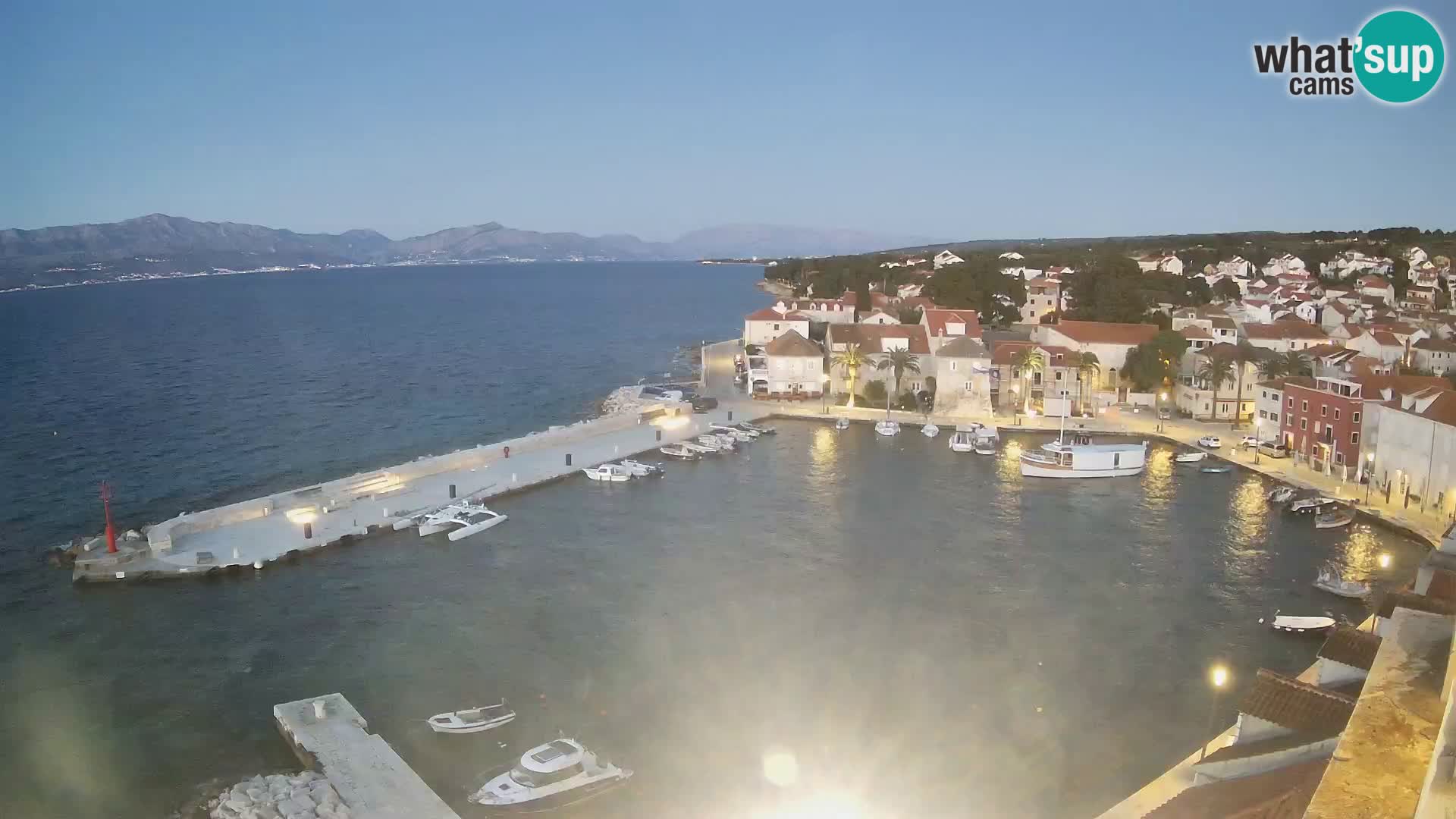 Web kamera Sutivan panorama – Pogled uživo s otoka Brača