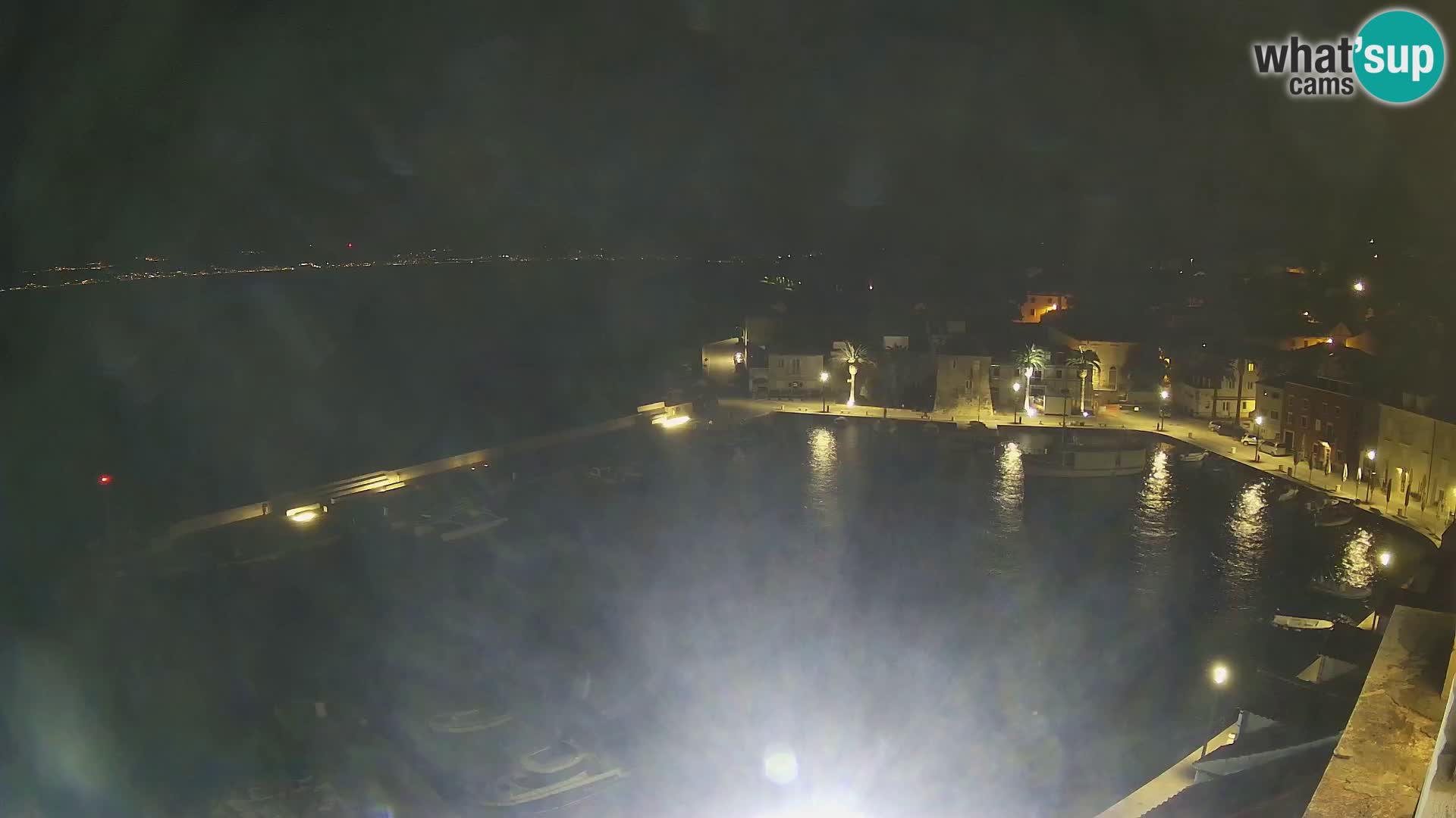 Spletna kamera Sutivan panorama – pogled v živo z otoka Brač