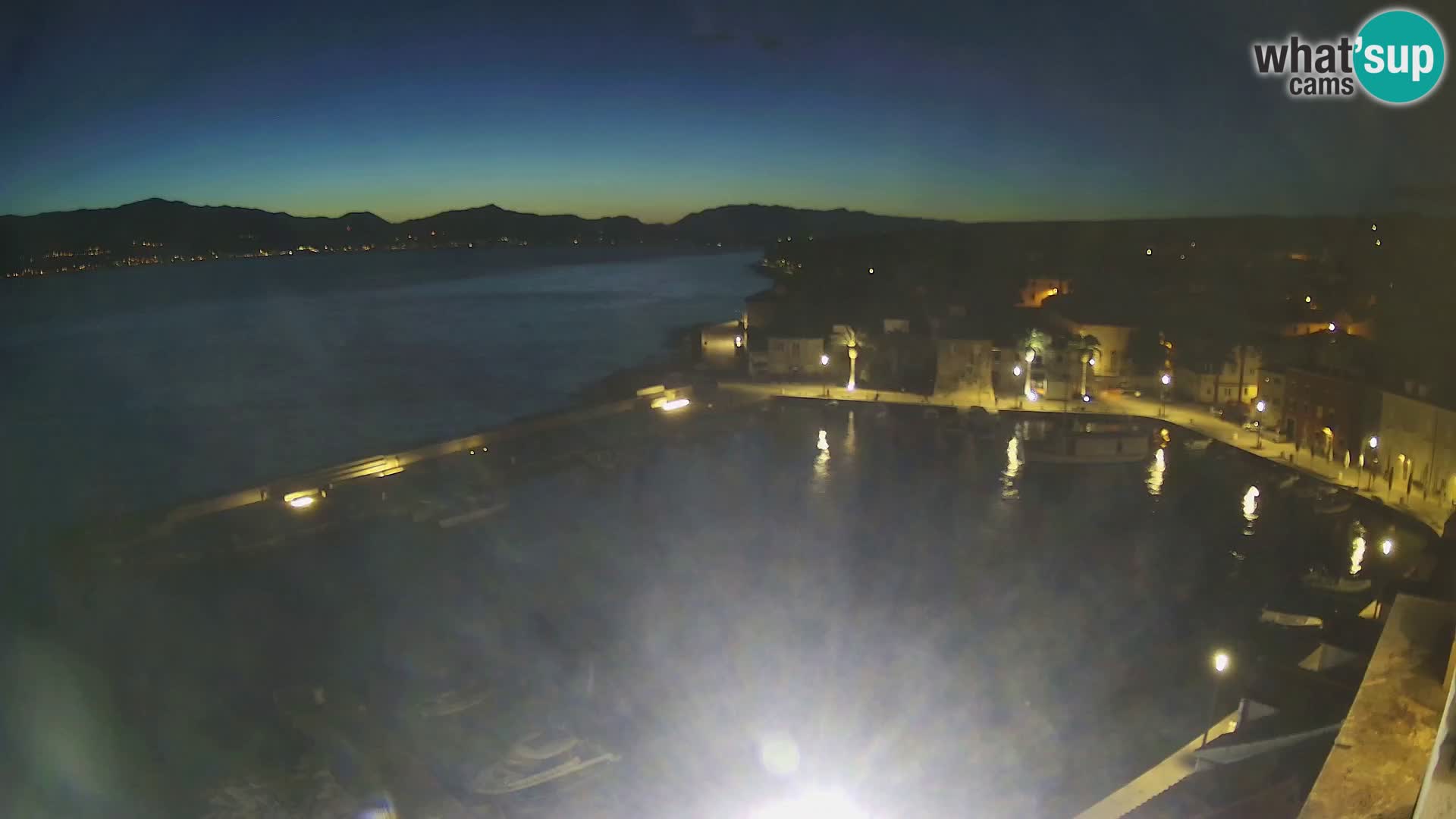 Spletna kamera Sutivan panorama – pogled v živo z otoka Brač