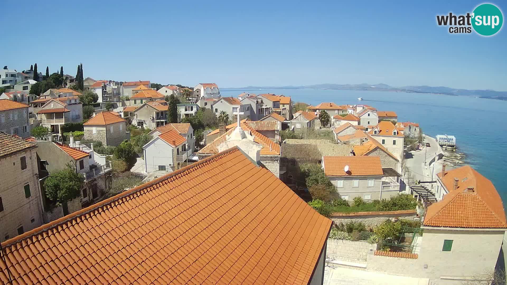 Spletna kamera Sutivan panorama – pogled v živo z otoka Brač