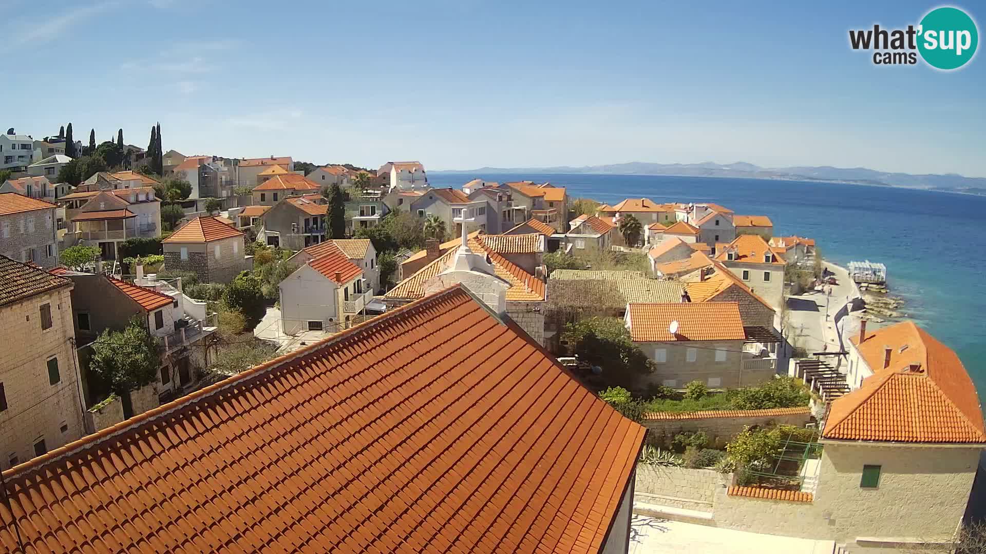 Spletna kamera Sutivan panorama – pogled v živo z otoka Brač