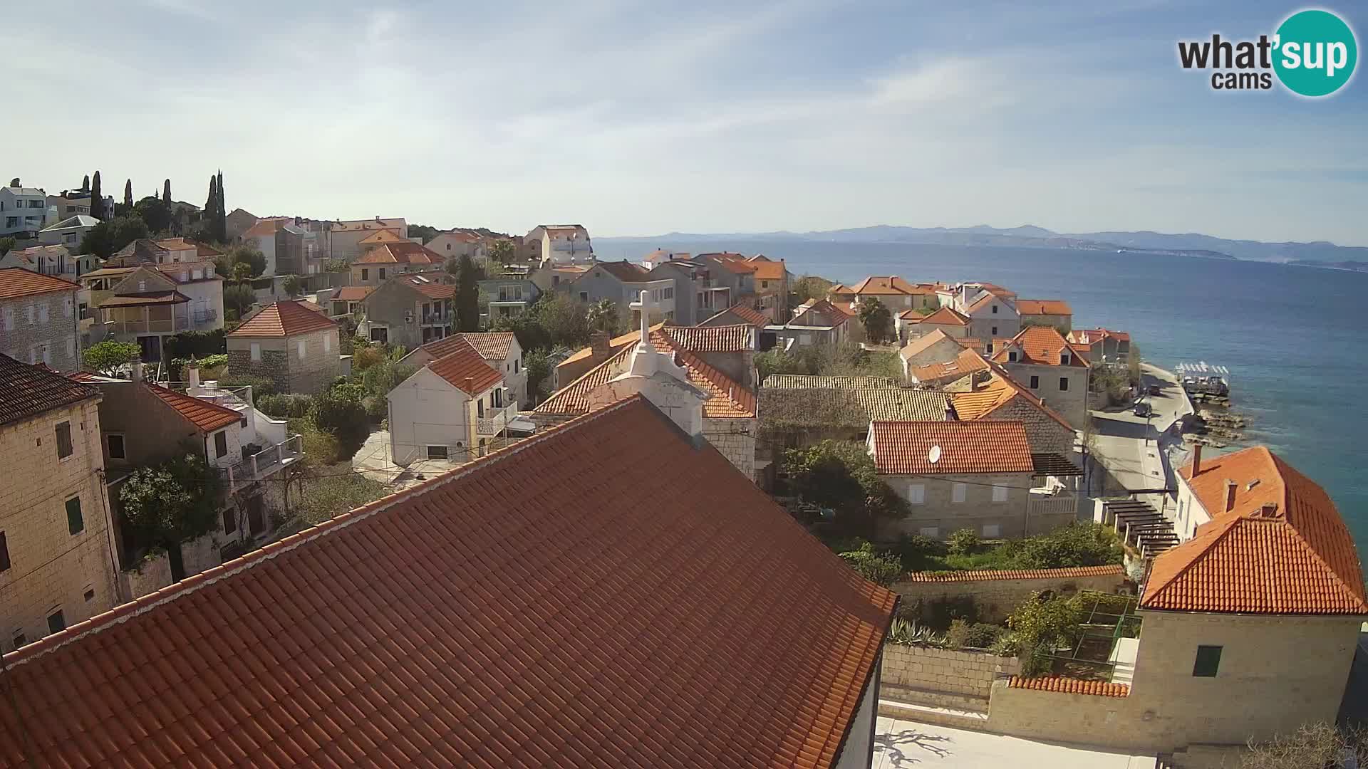 Spletna kamera Sutivan panorama – pogled v živo z otoka Brač