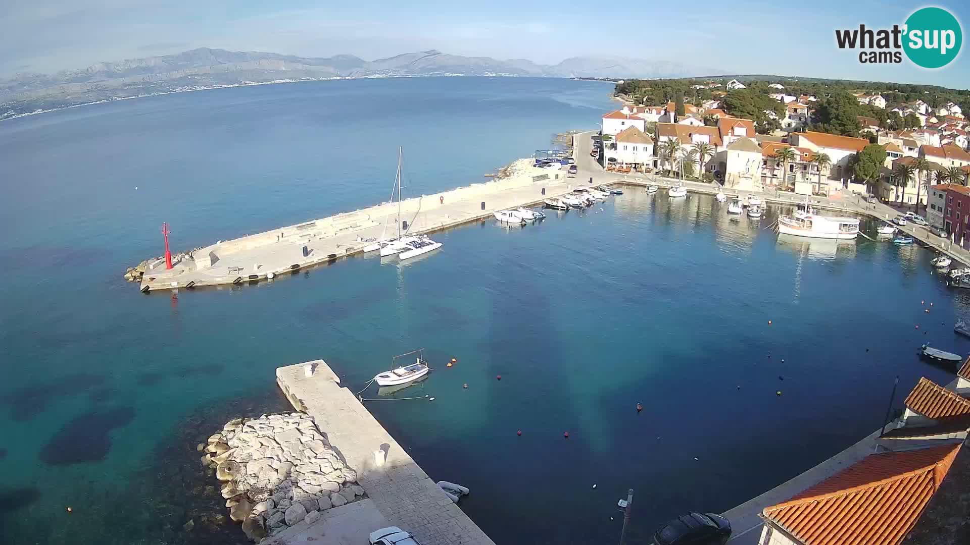 Spletna kamera Sutivan panorama – pogled v živo z otoka Brač