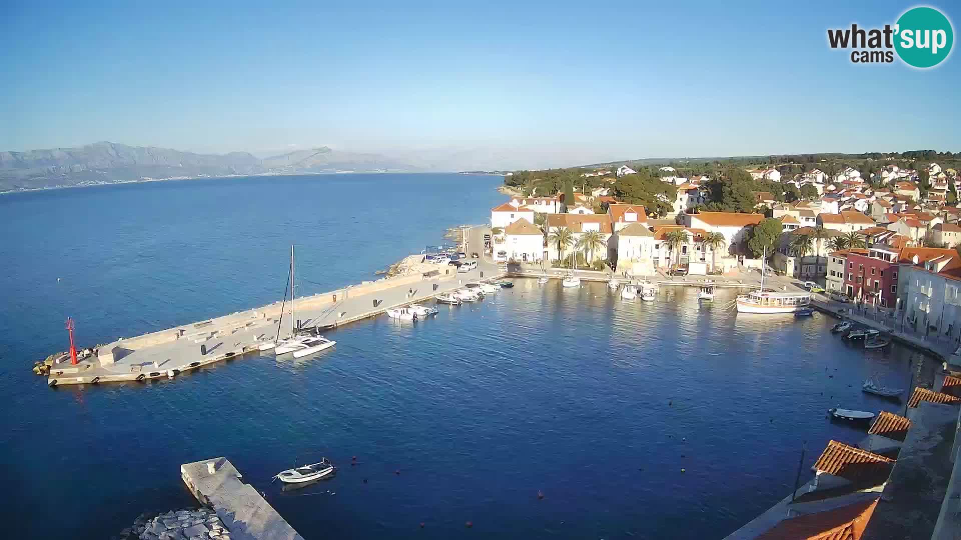 Spletna kamera Sutivan panorama – pogled v živo z otoka Brač