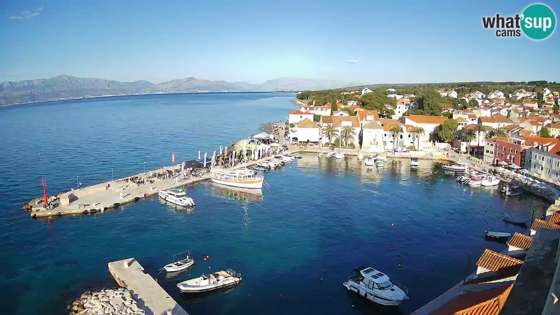 Spletna kamera Sutivan panorama – pogled v živo z otoka Brač