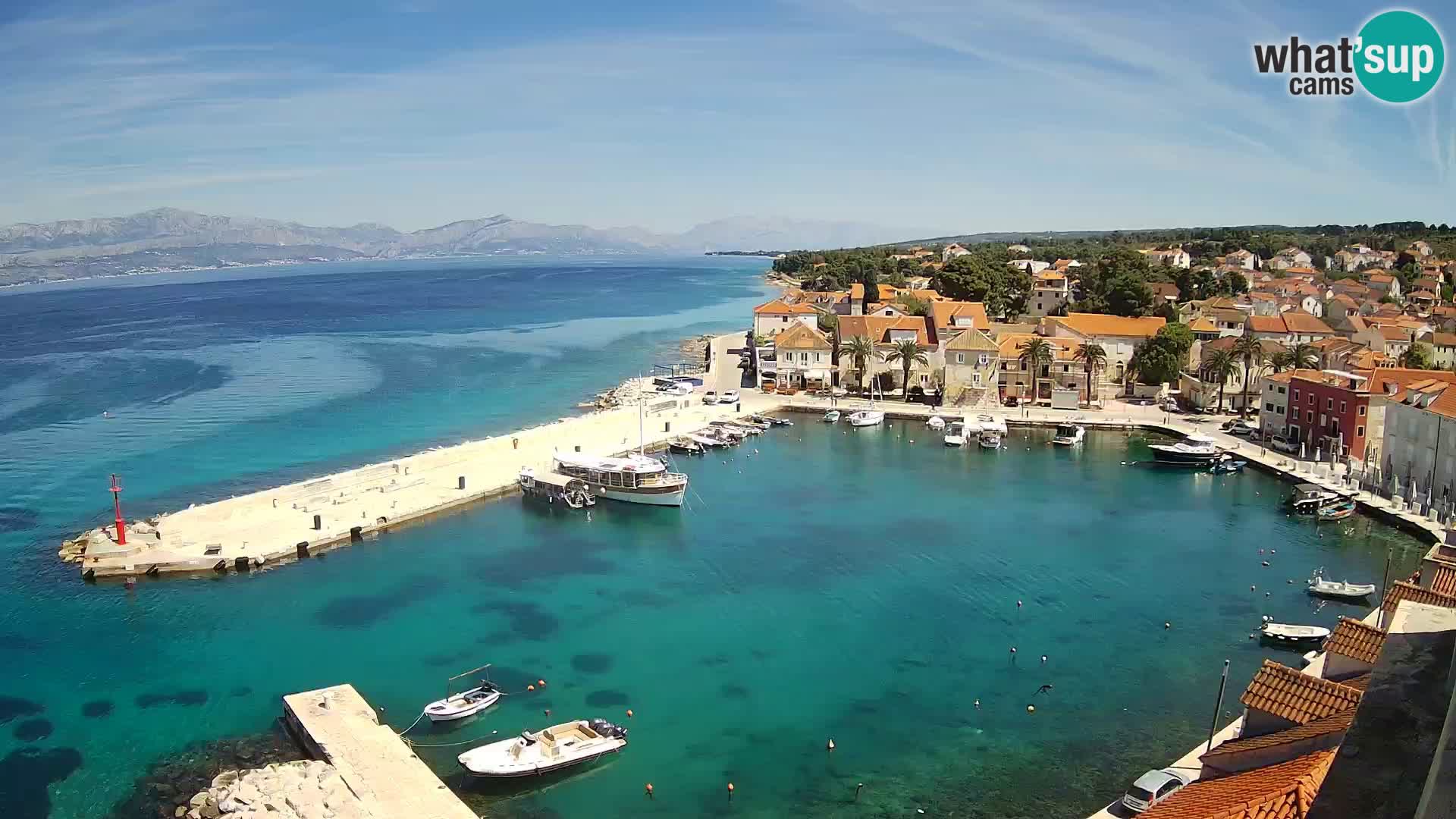 Spletna kamera Sutivan panorama – pogled v živo z otoka Brač