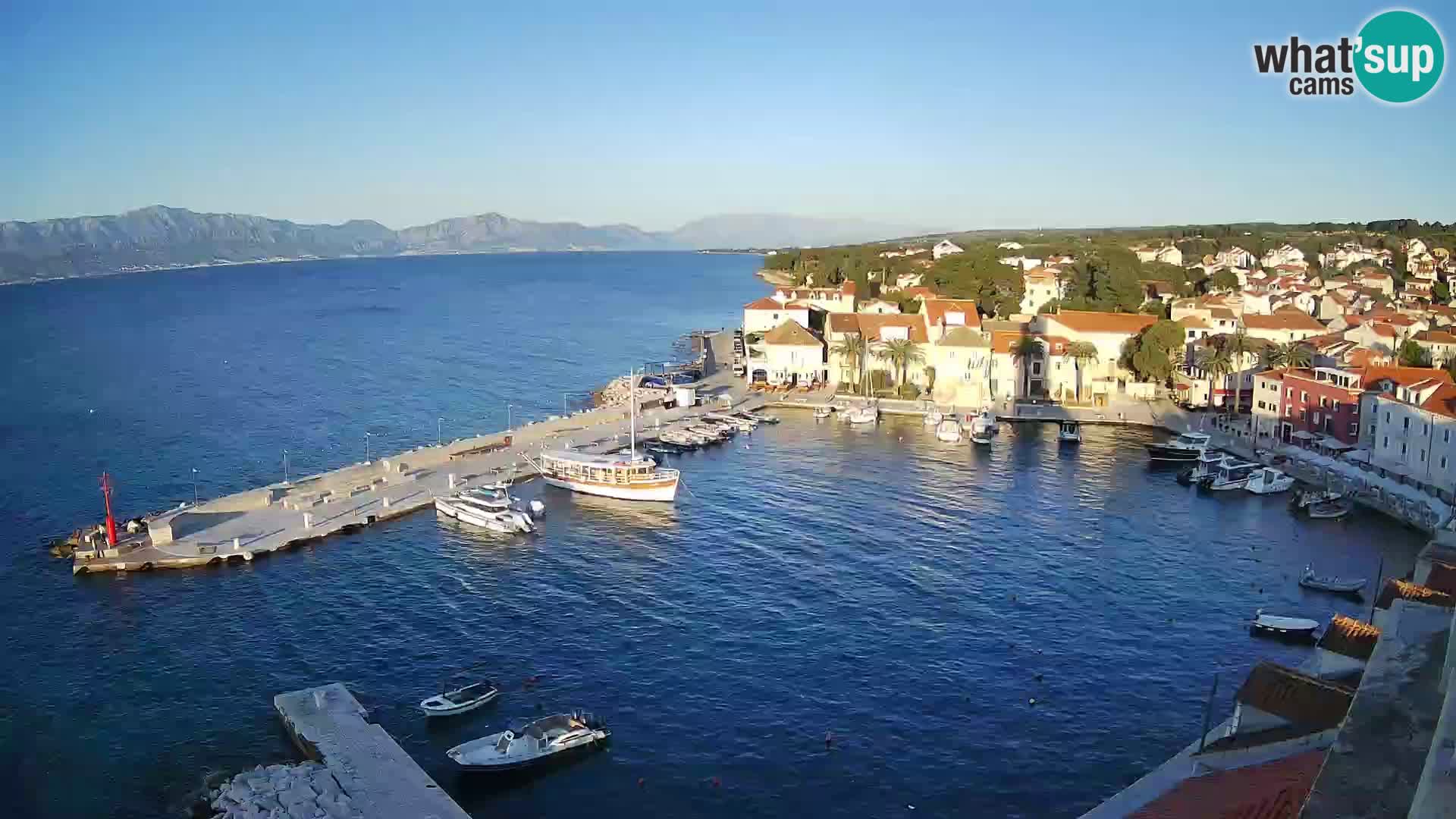 Spletna kamera Sutivan panorama – pogled v živo z otoka Brač