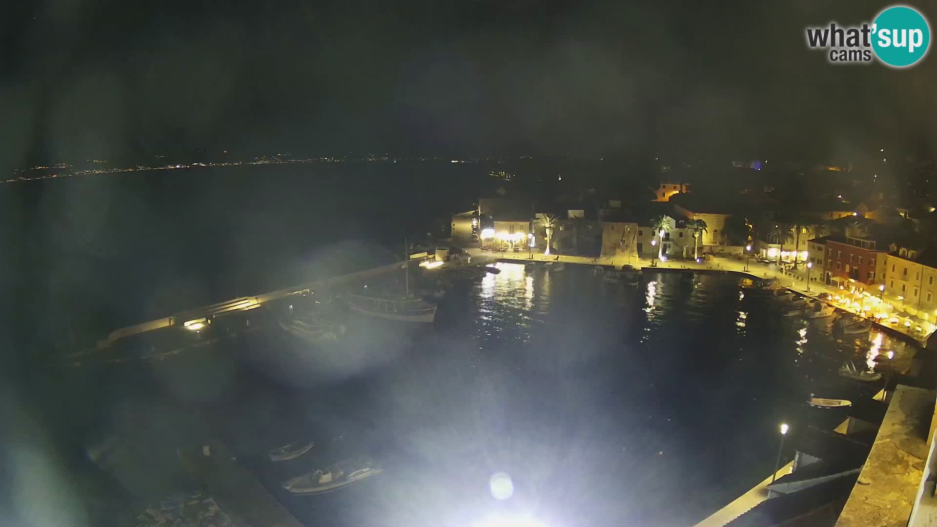 Spletna kamera Sutivan panorama – pogled v živo z otoka Brač