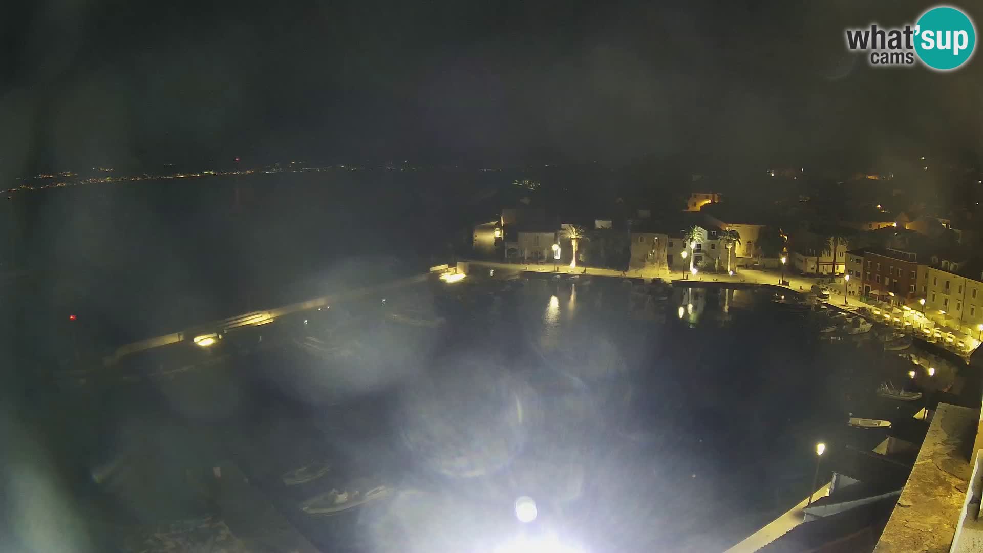 Spletna kamera Sutivan panorama – pogled v živo z otoka Brač