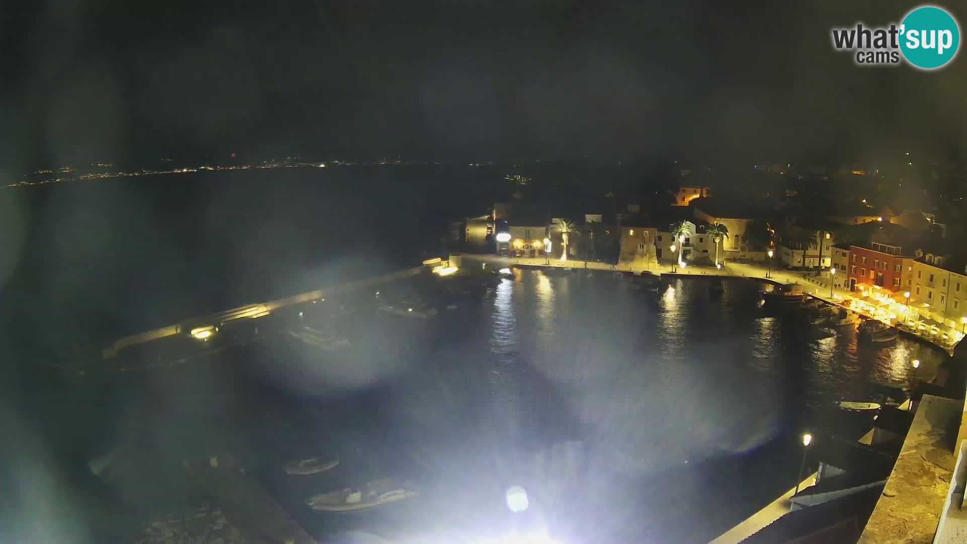 Spletna kamera Sutivan panorama – pogled v živo z otoka Brač