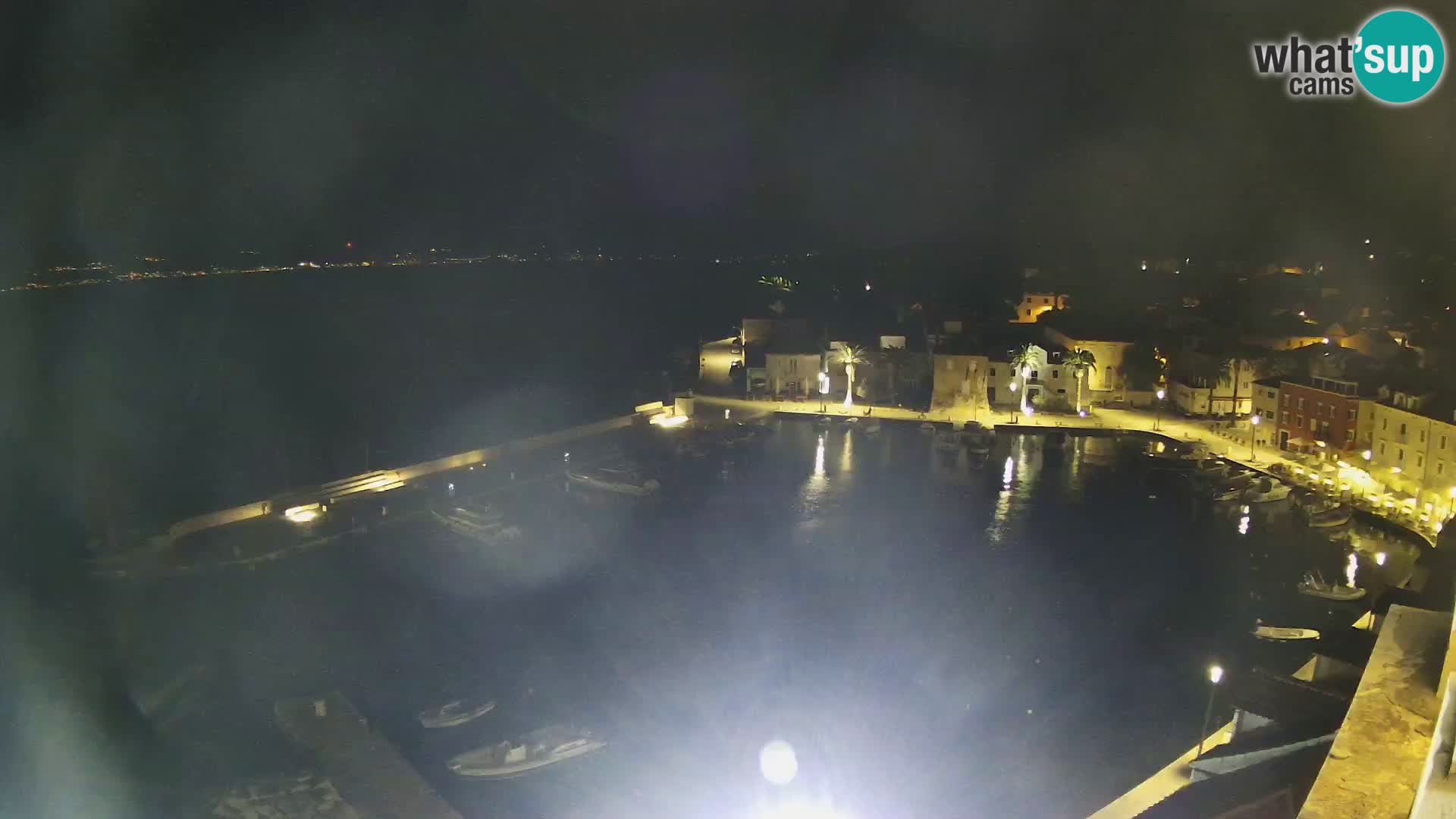 Spletna kamera Sutivan panorama – pogled v živo z otoka Brač