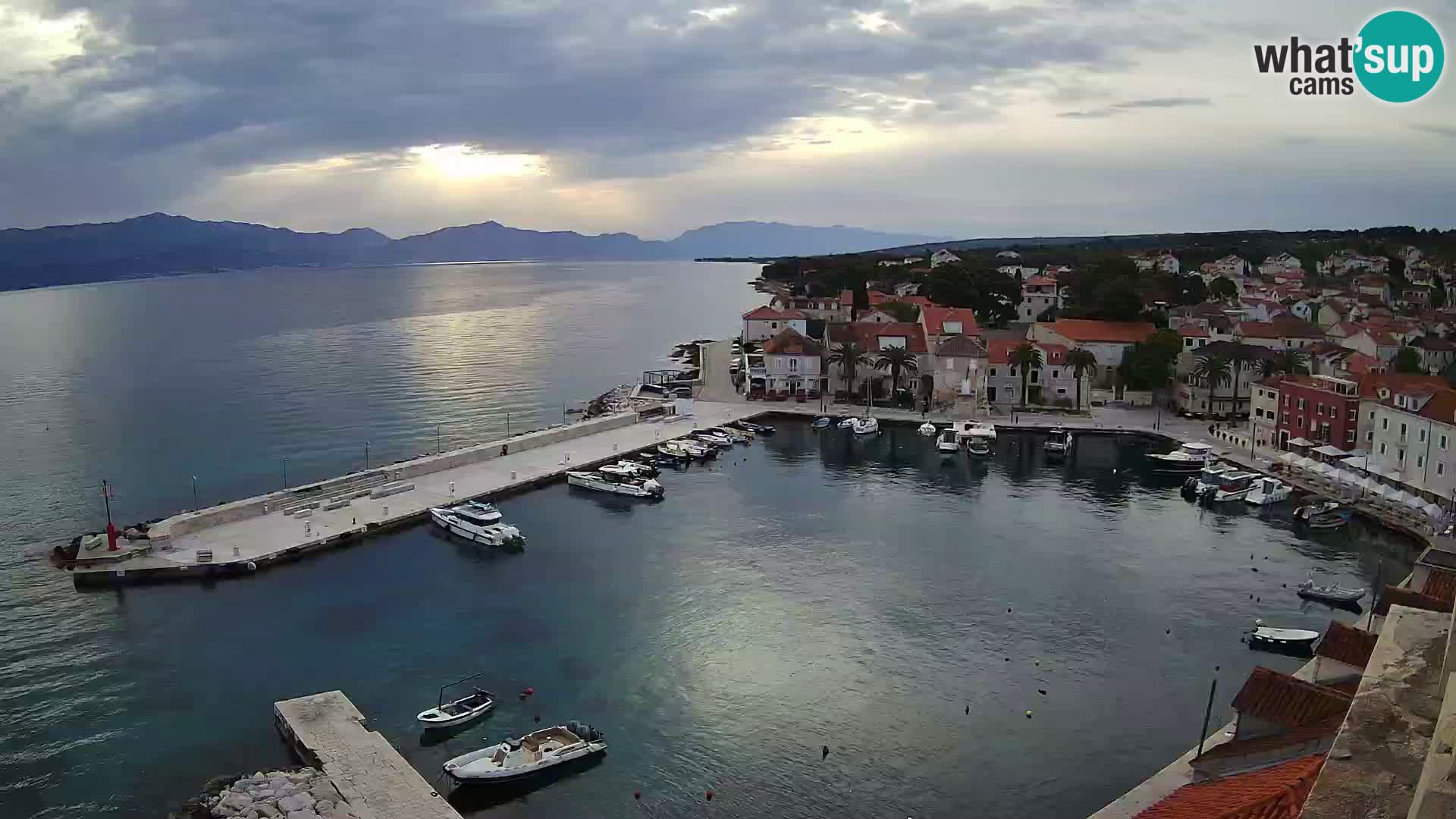 Webcam Sutivan panorama – Vista live dall’isola di Brač