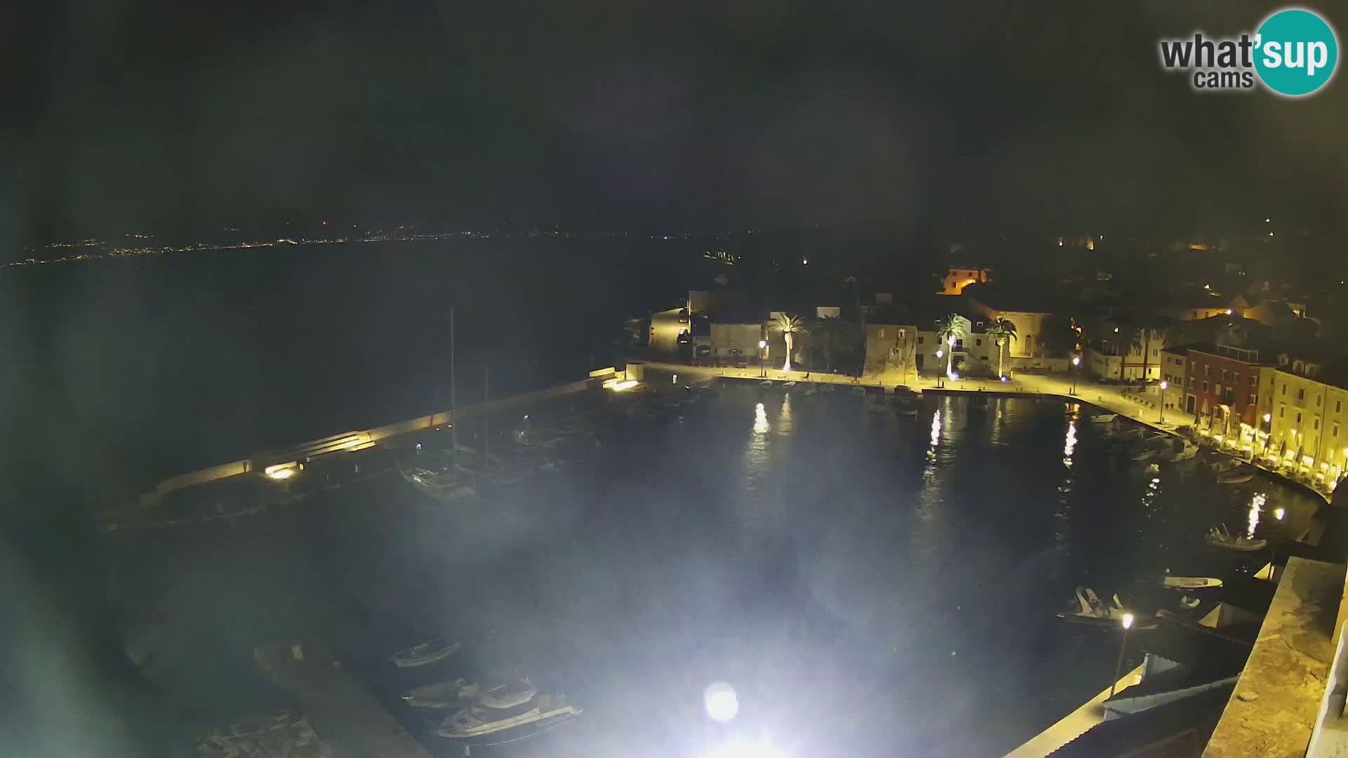 Spletna kamera Sutivan panorama – pogled v živo z otoka Brač