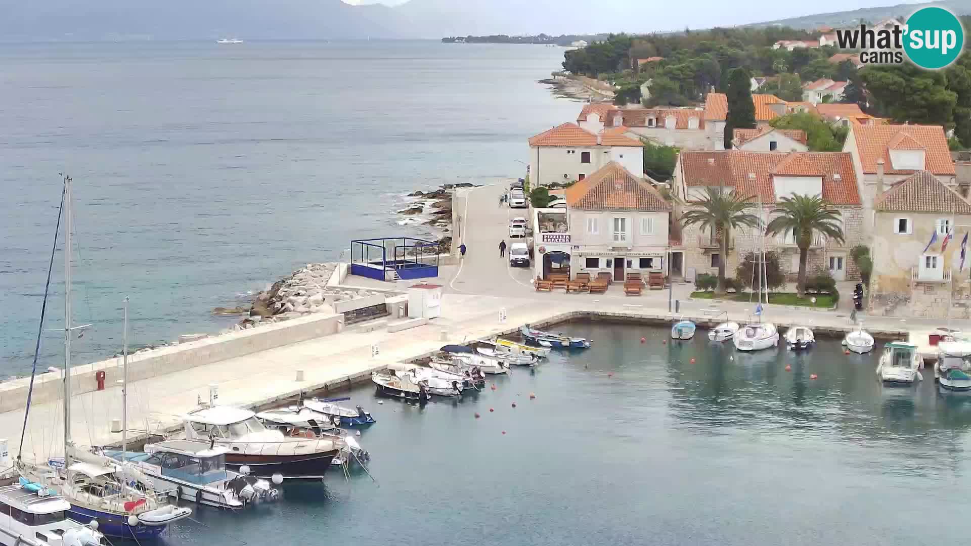 Spletna kamera Sutivan panorama – pogled v živo z otoka Brač