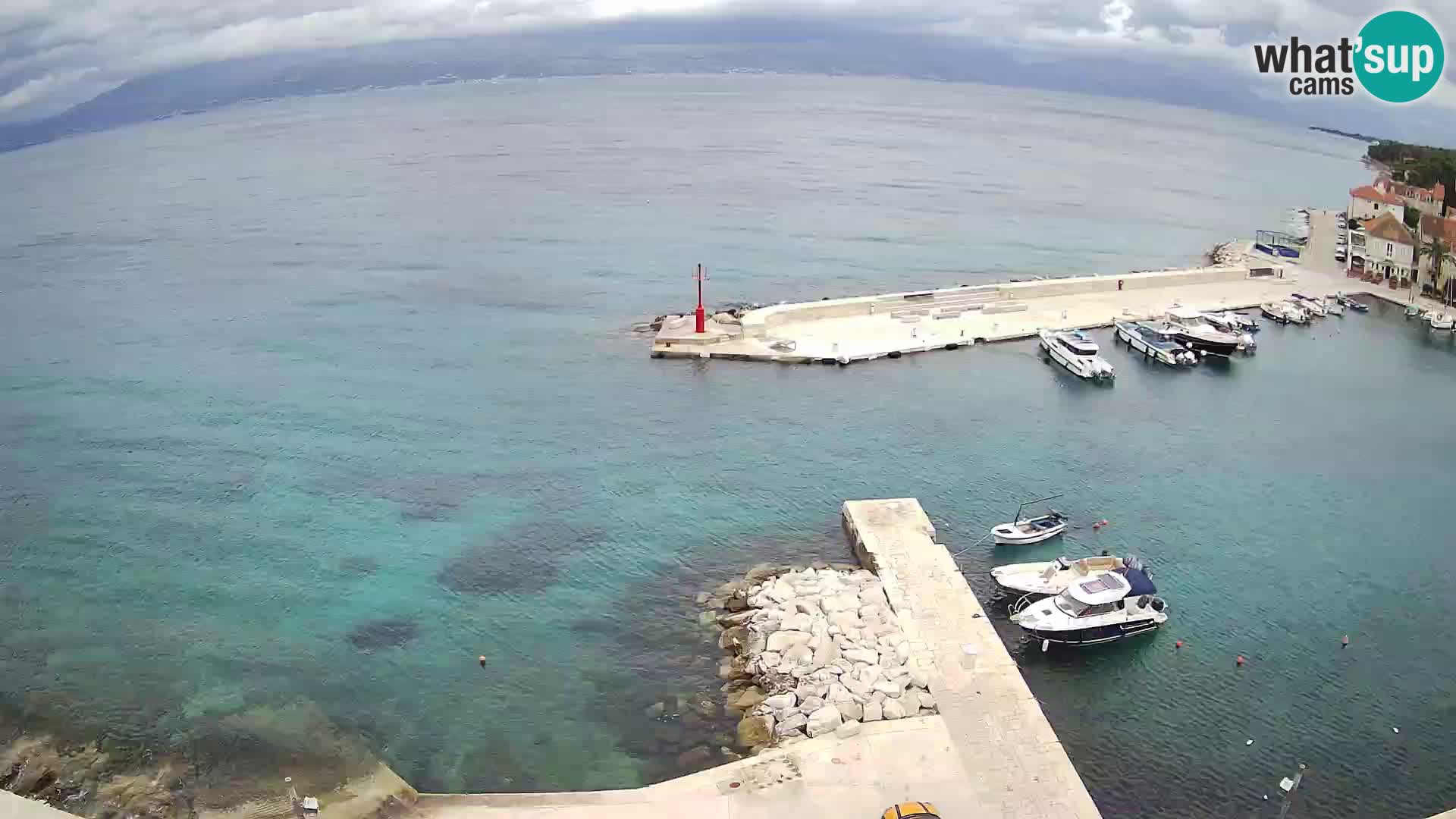 Spletna kamera Sutivan panorama – pogled v živo z otoka Brač