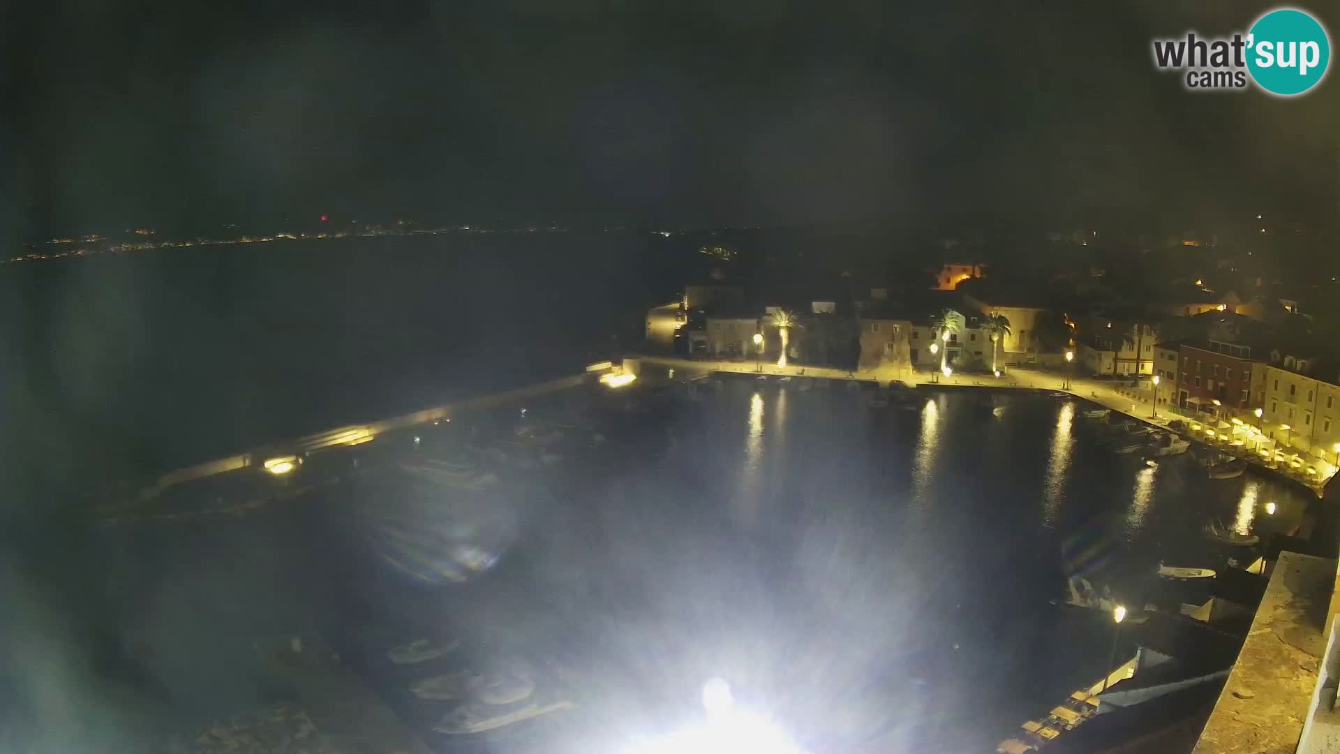 Spletna kamera Sutivan panorama – pogled v živo z otoka Brač