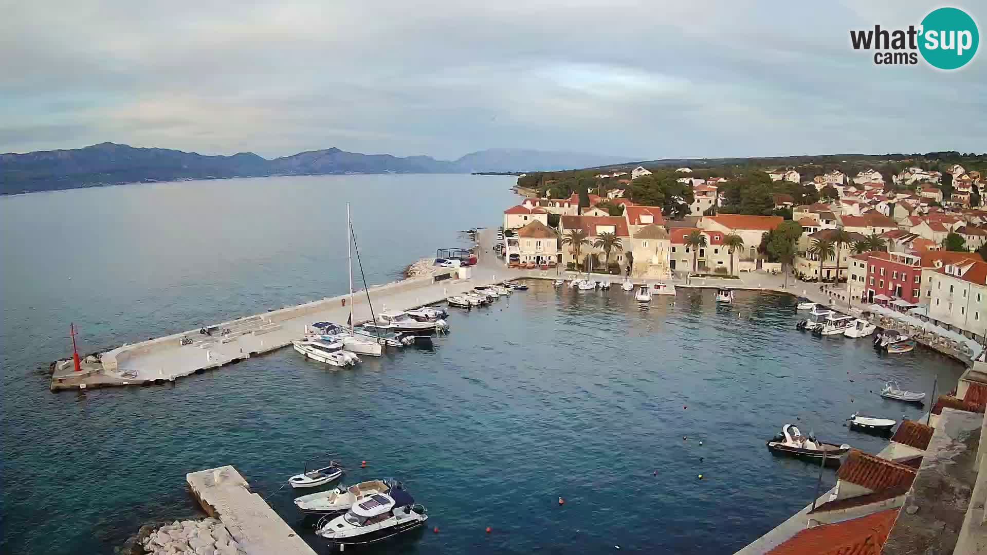 Web kamera Sutivan panorama – Pogled uživo s otoka Brača