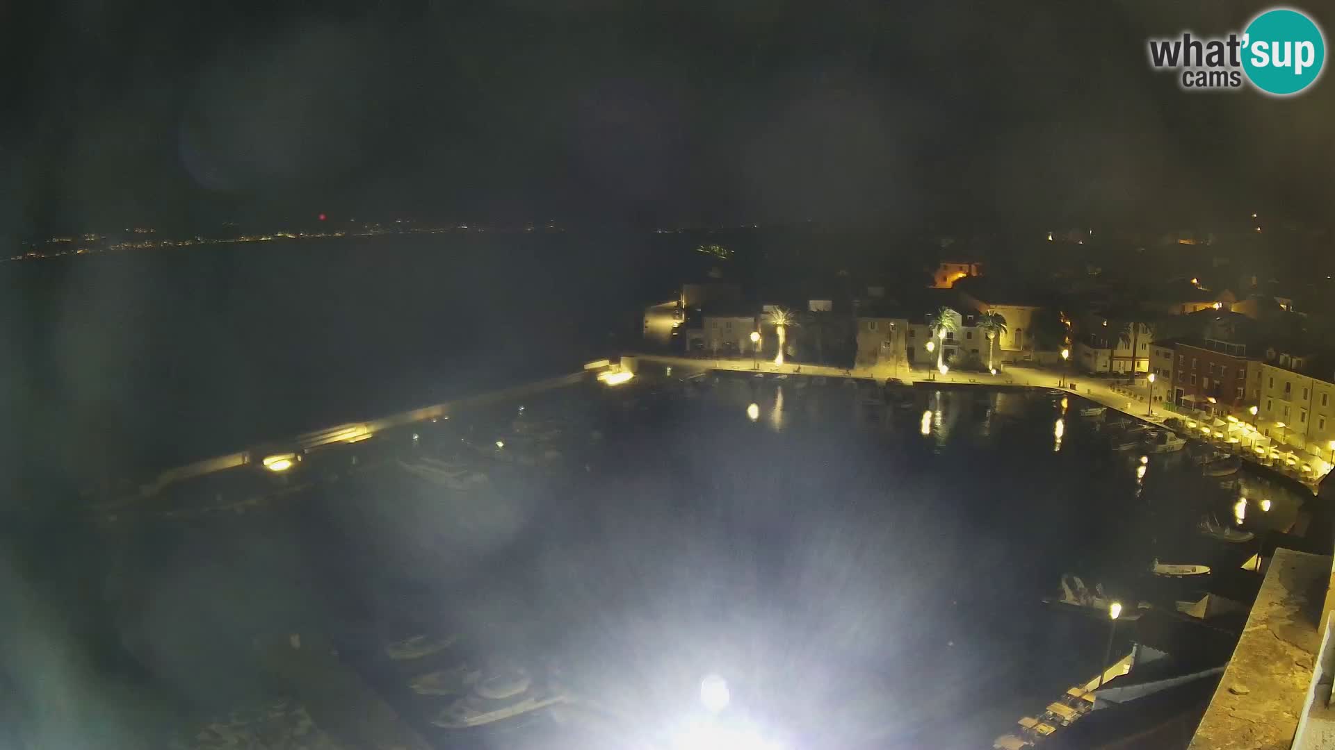 Spletna kamera Sutivan panorama – pogled v živo z otoka Brač