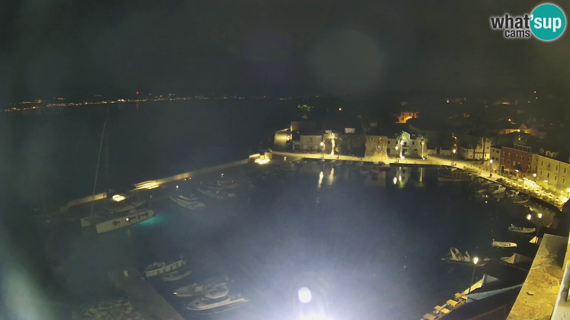 Spletna kamera Sutivan panorama – pogled v živo z otoka Brač