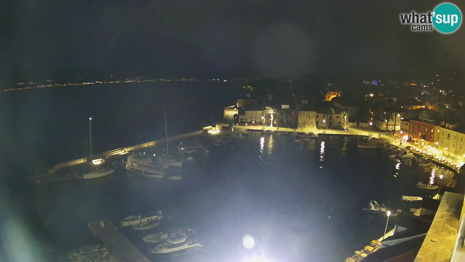 Spletna kamera Sutivan panorama – pogled v živo z otoka Brač